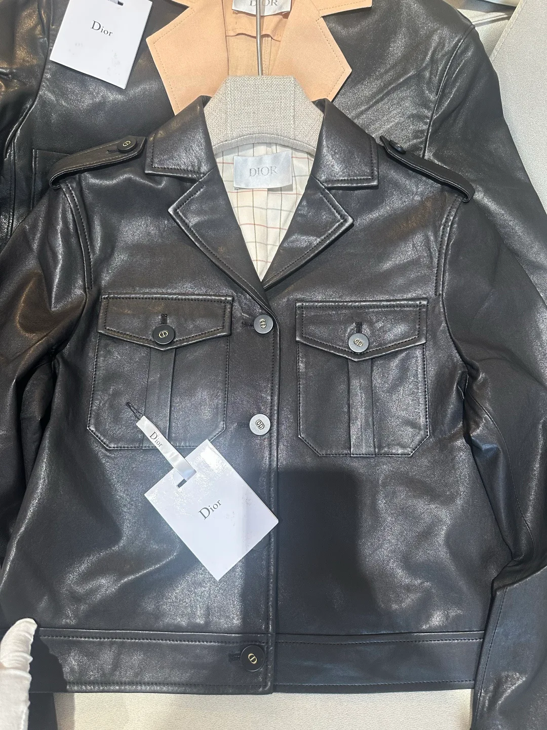 Кожаные Куртки И Дублёнки Женские Christian Dior 17766320