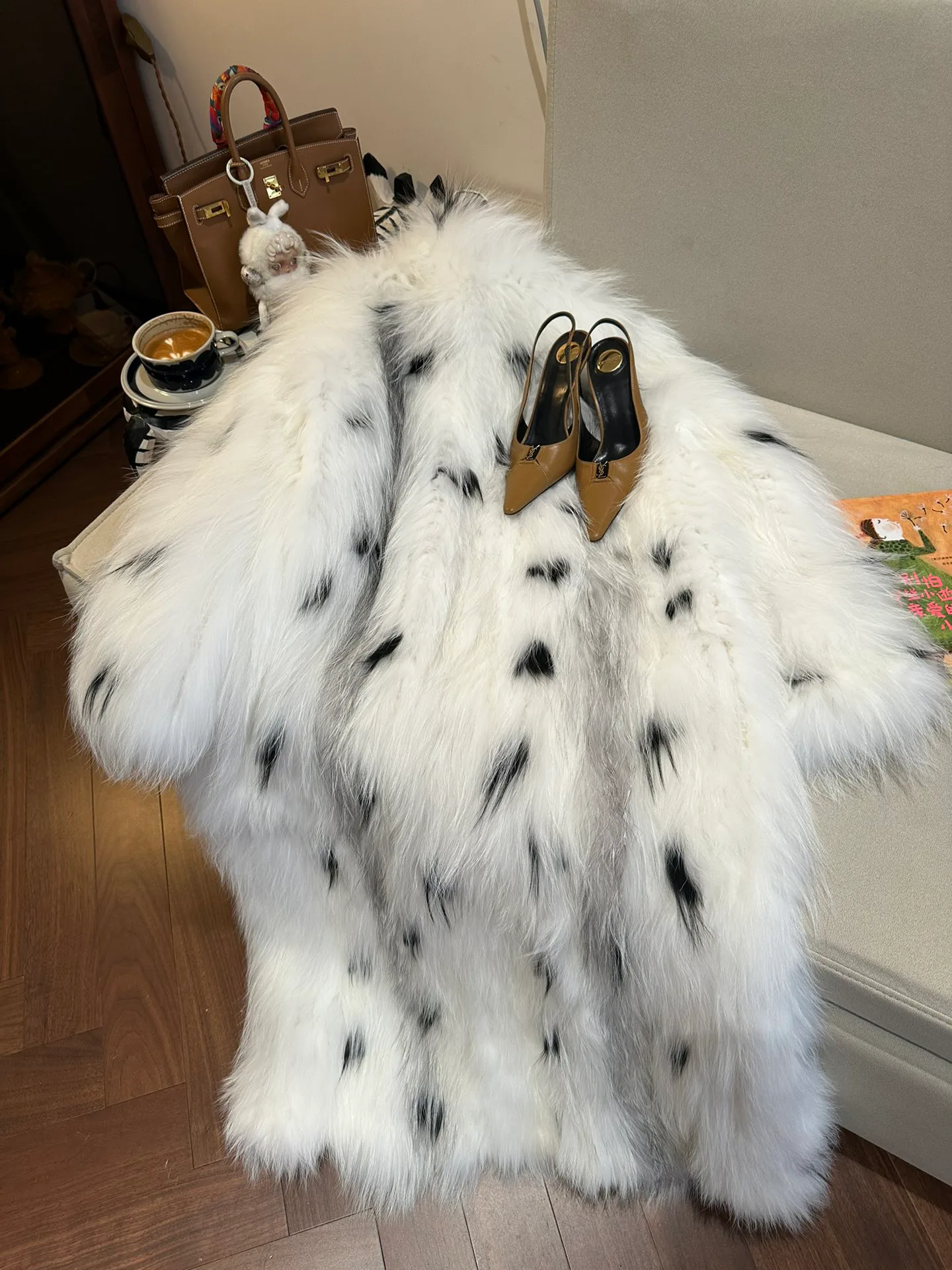 Шубы Женские Fendi 18437662