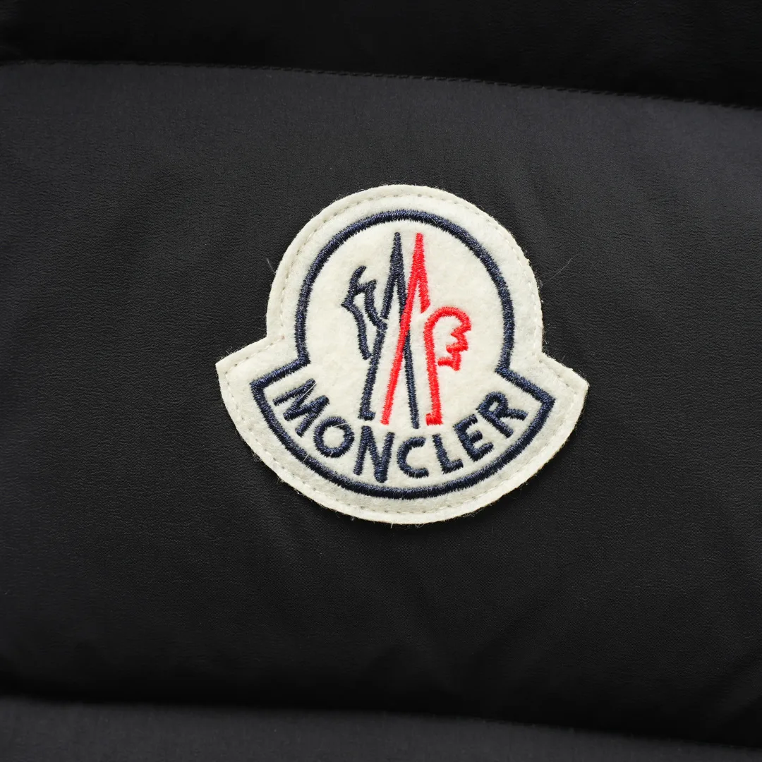 Жилеты Женские Moncler 18455961