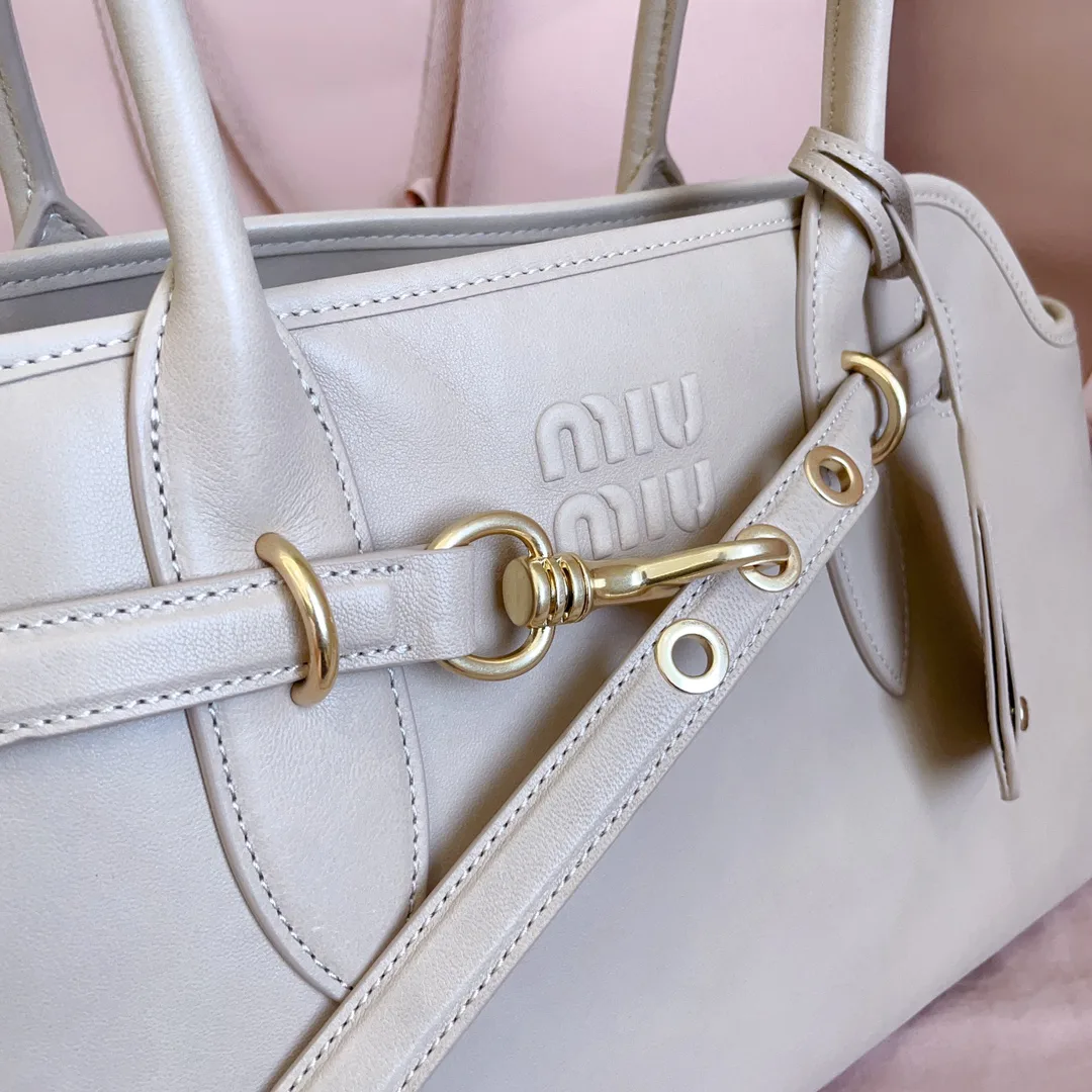 Классические Сумки Женские Miu Miu 11872258