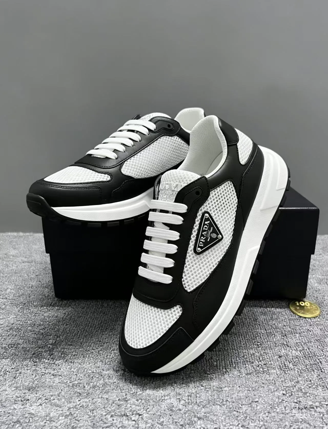 Кроссовки Мужские Prada 13065708