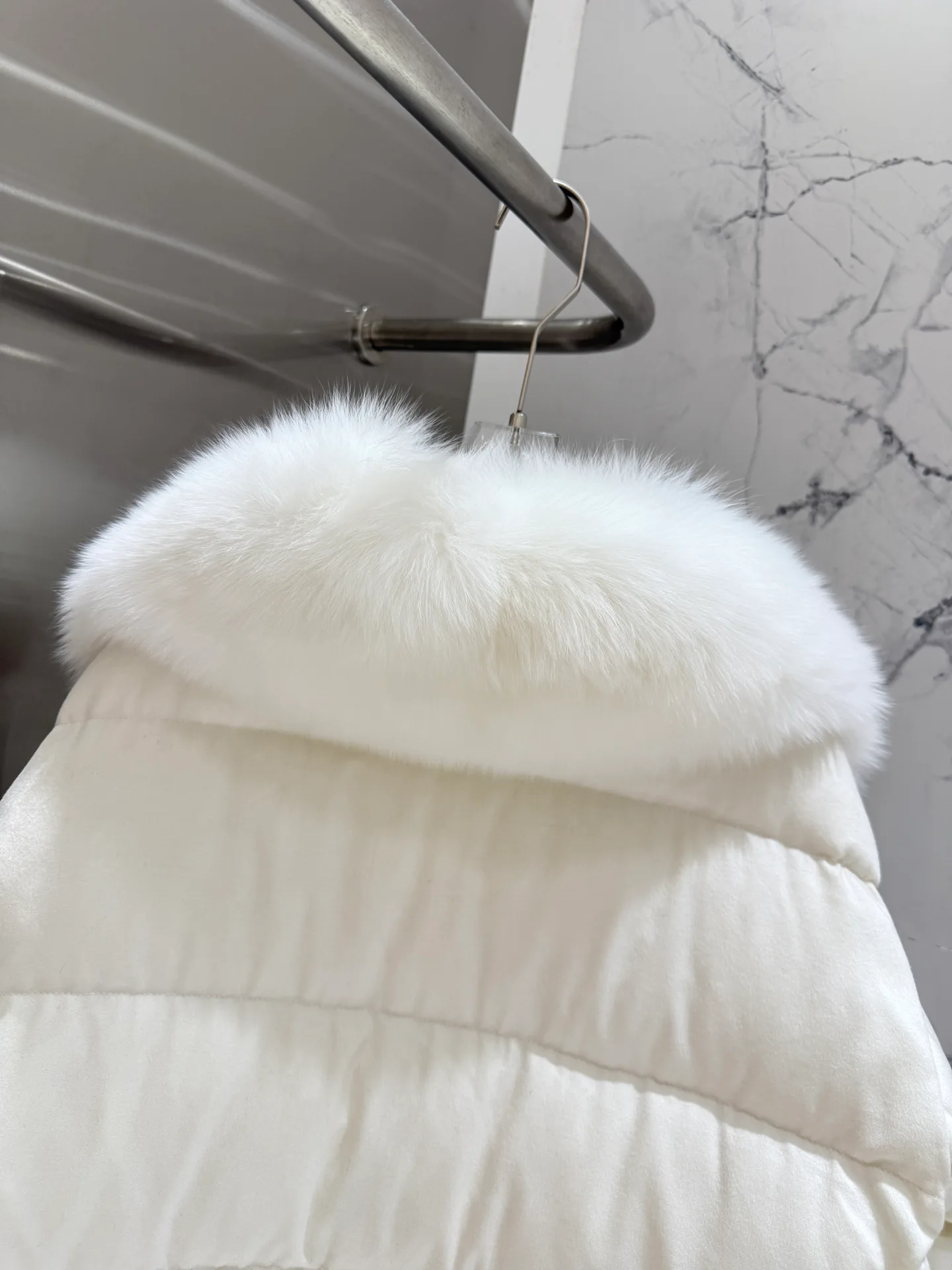 Куртки И Пуховики Женские Loro Piana 19596493