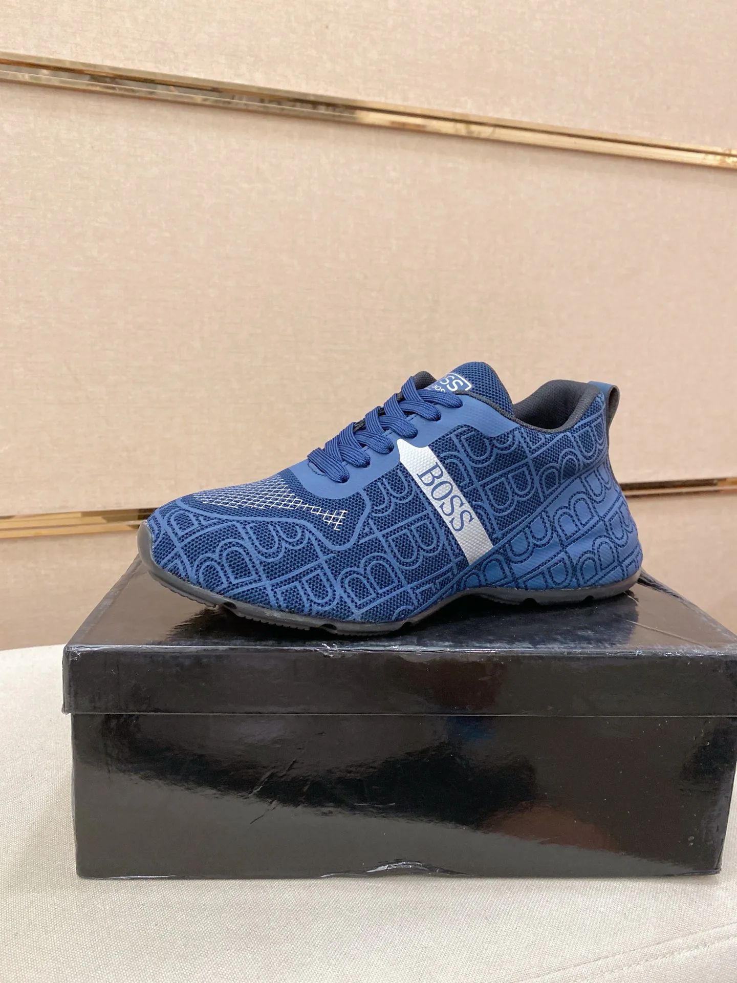 Кроссовки Женские Hugo Boss 382872