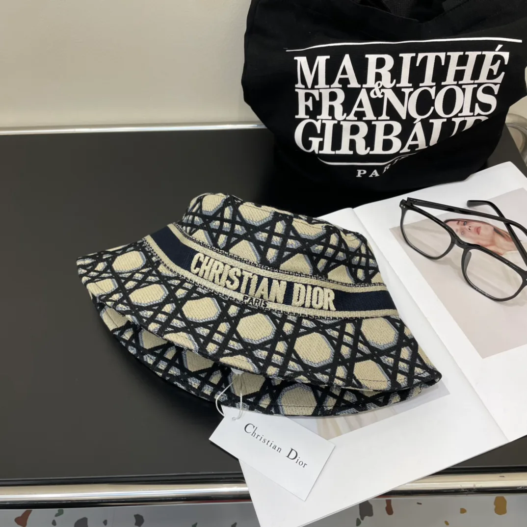 Головные Уборы Christian Dior 13294374