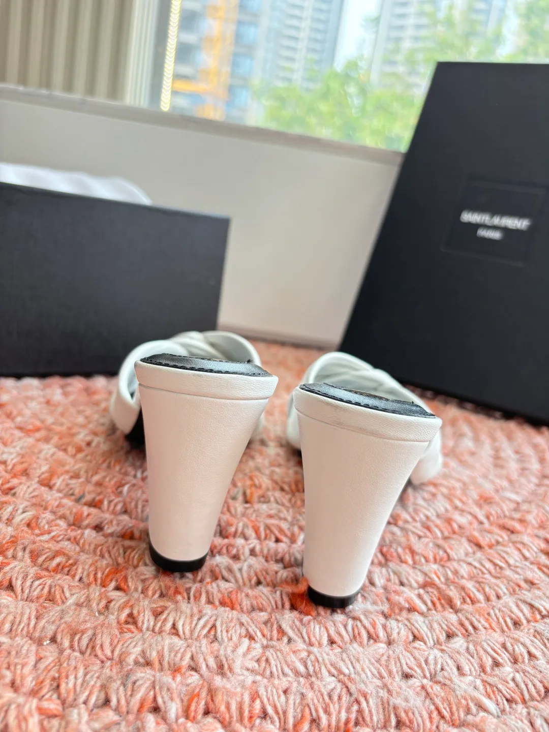 Босоножки Женские Saint Laurent 11770259