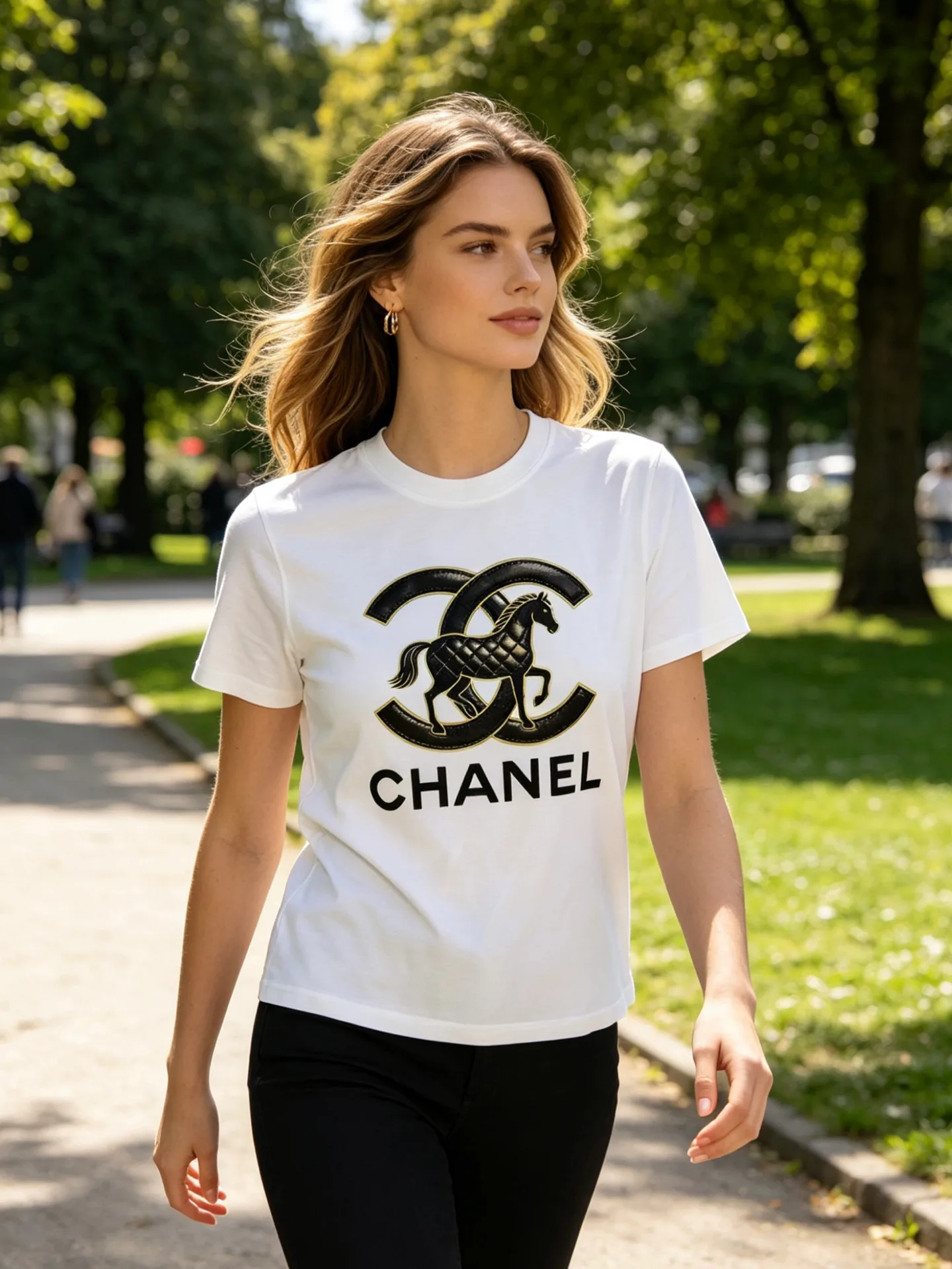 Футболки Женские Chanel 13076350