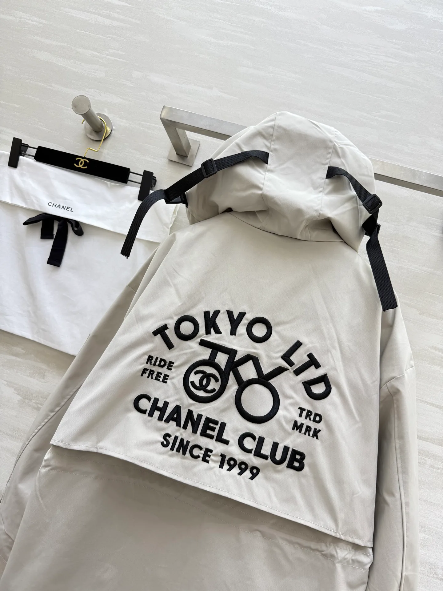 Куртки И Пуховики Мужские Chanel 10396611