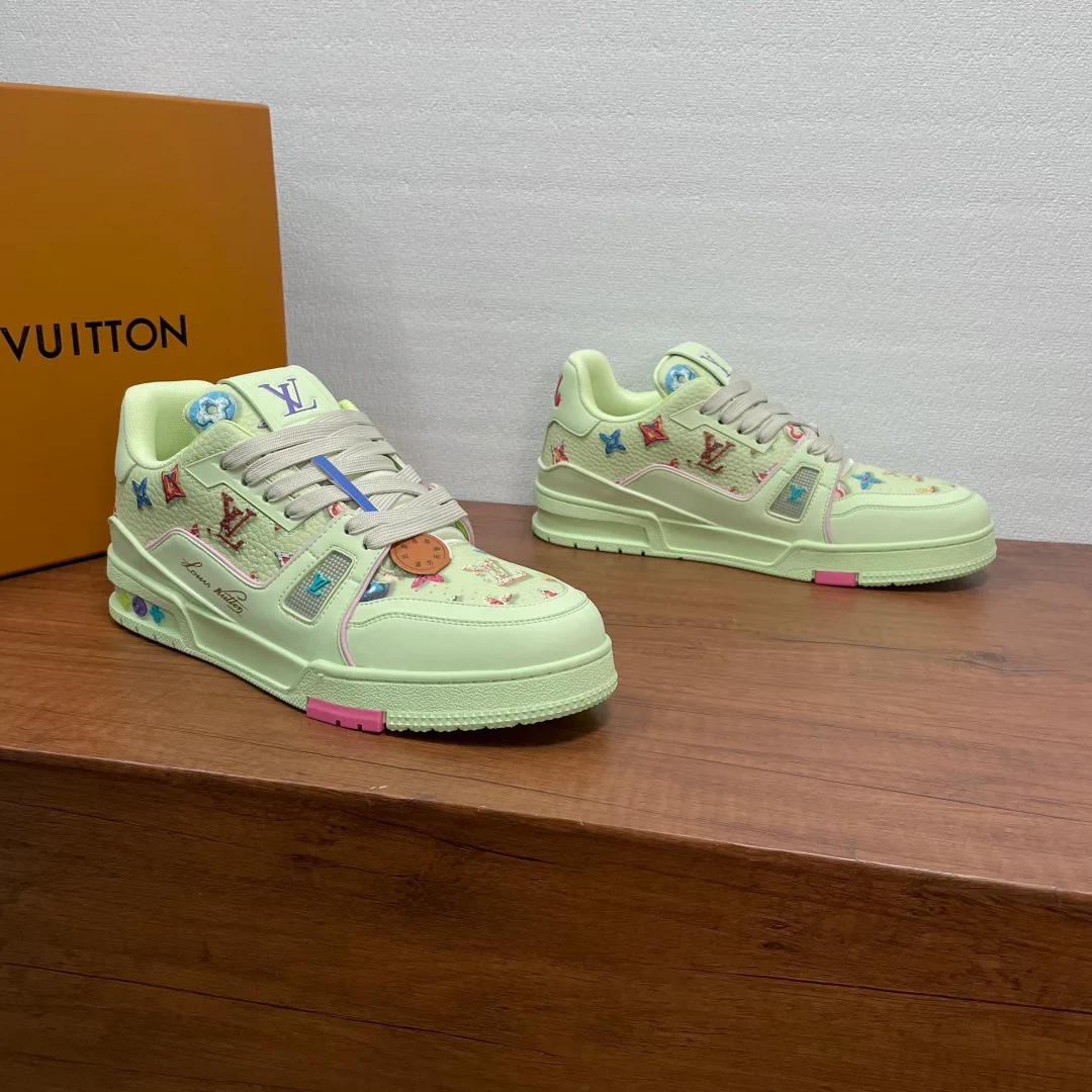 Кроссовки Женские Louis Vuitton 2556221