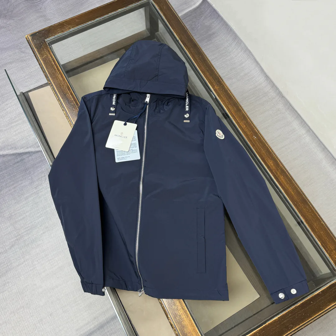 Куртки И Пуховики Женские Moncler 18416530