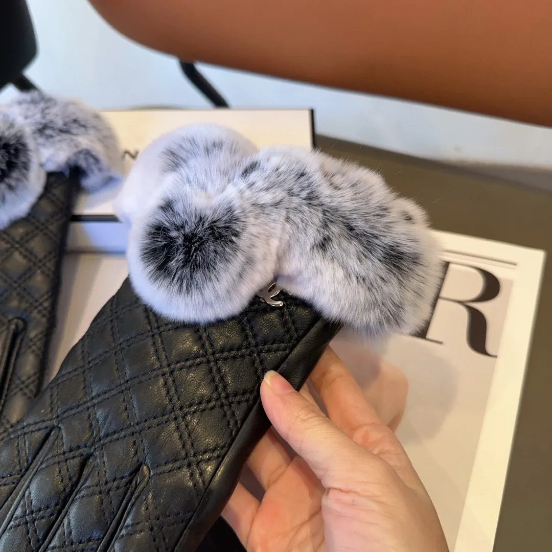 Перчатки Chanel 336687