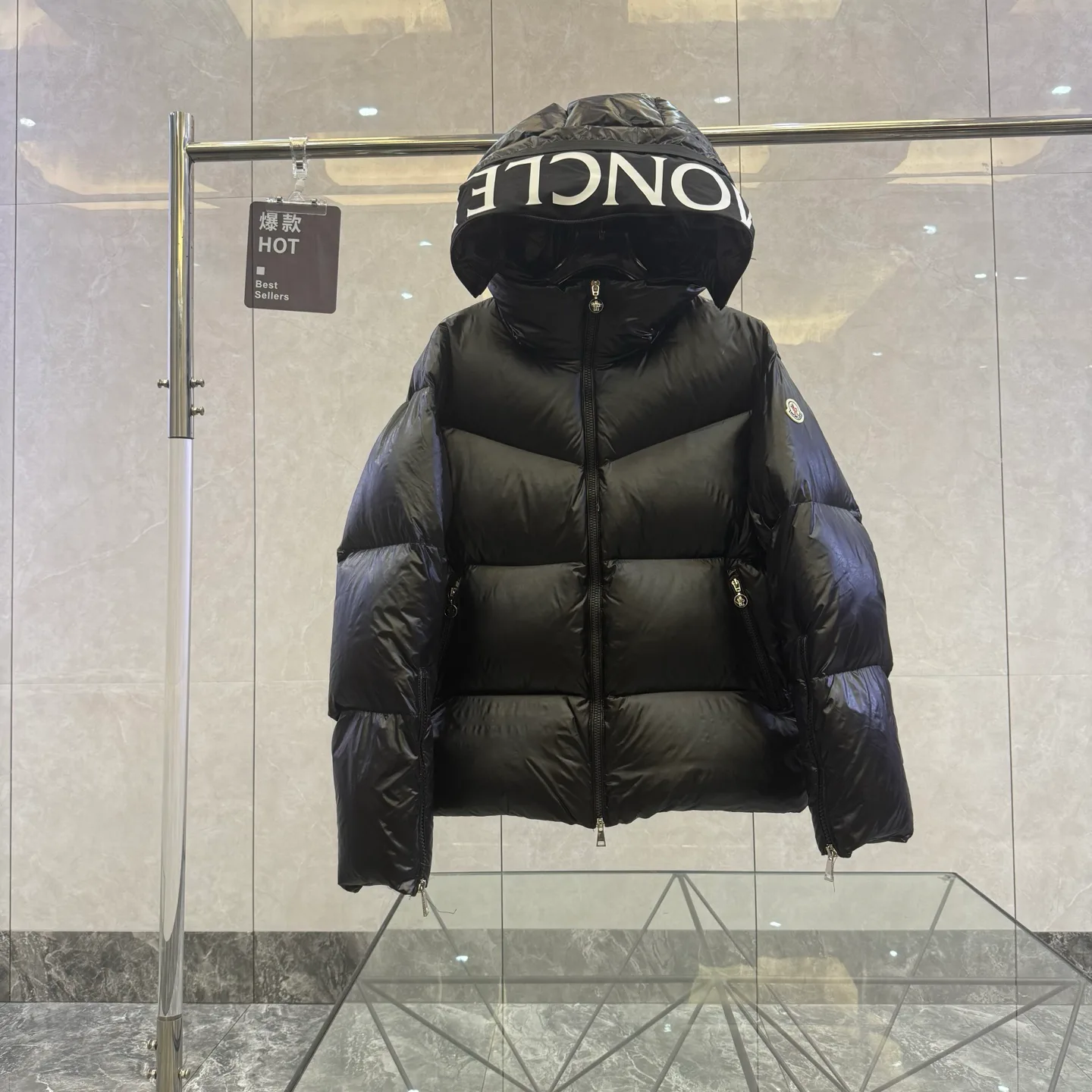 Куртки И Пуховики Женские Moncler 18391716