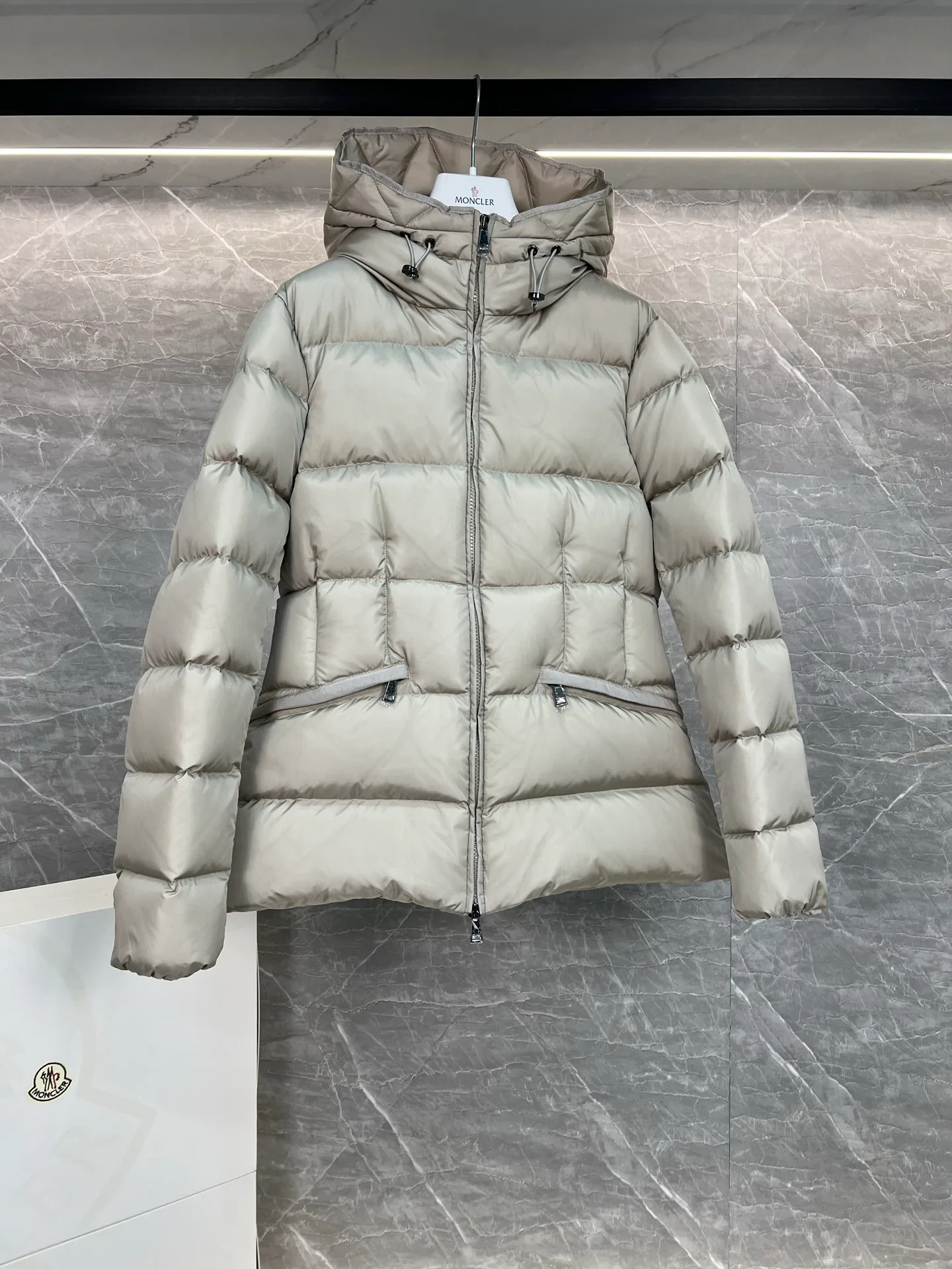 Куртки И Пуховики Женские Moncler 901414