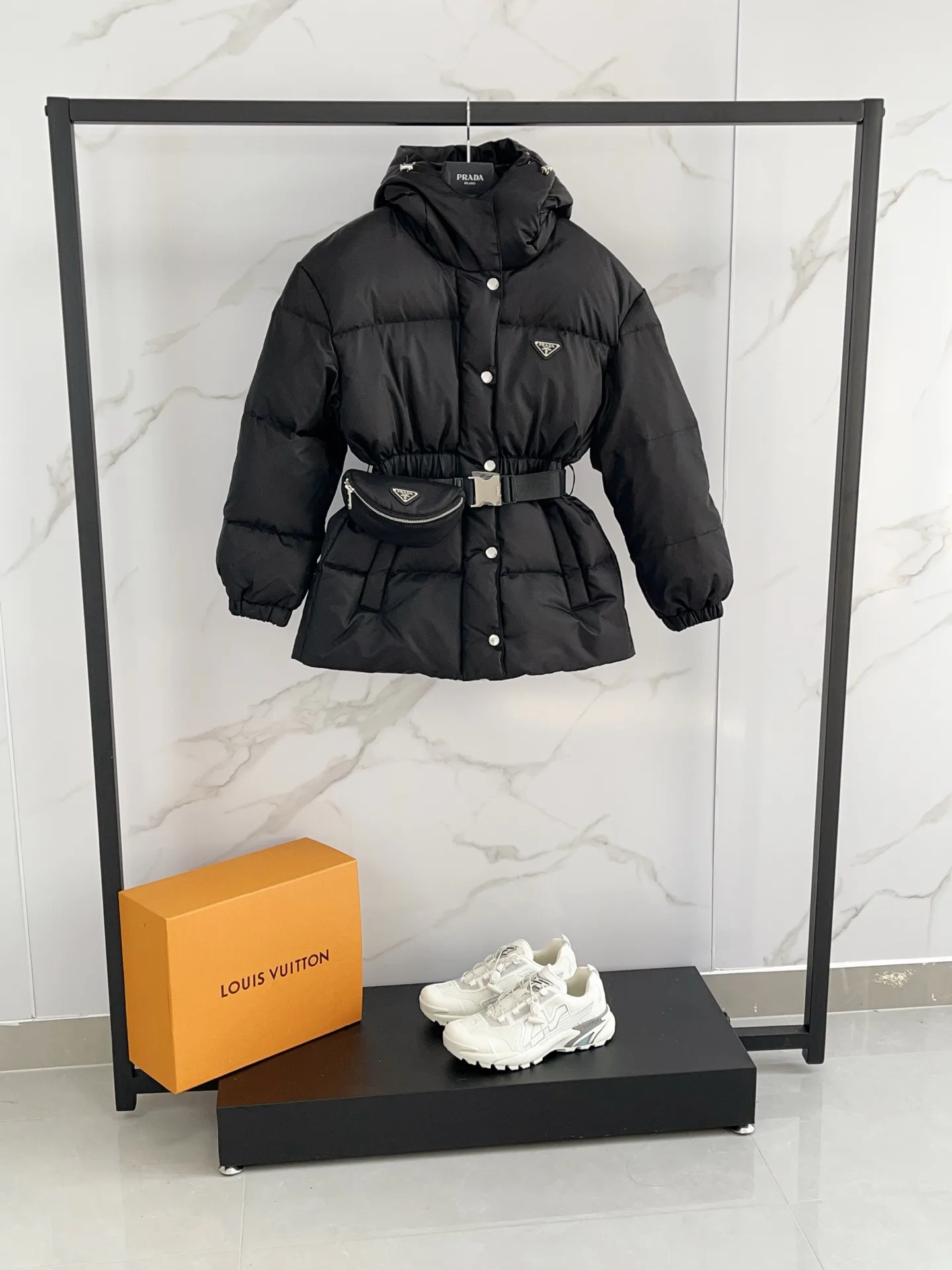 Куртки И Пуховики Женские Prada 19768522