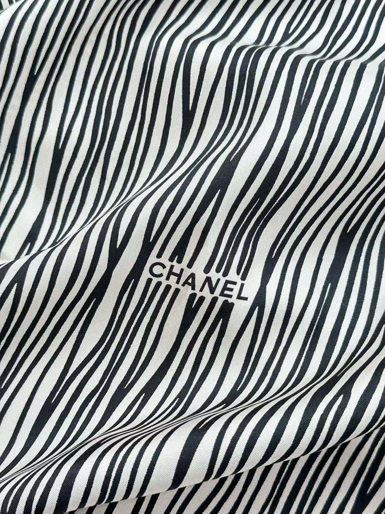 Платки Chanel 18329411