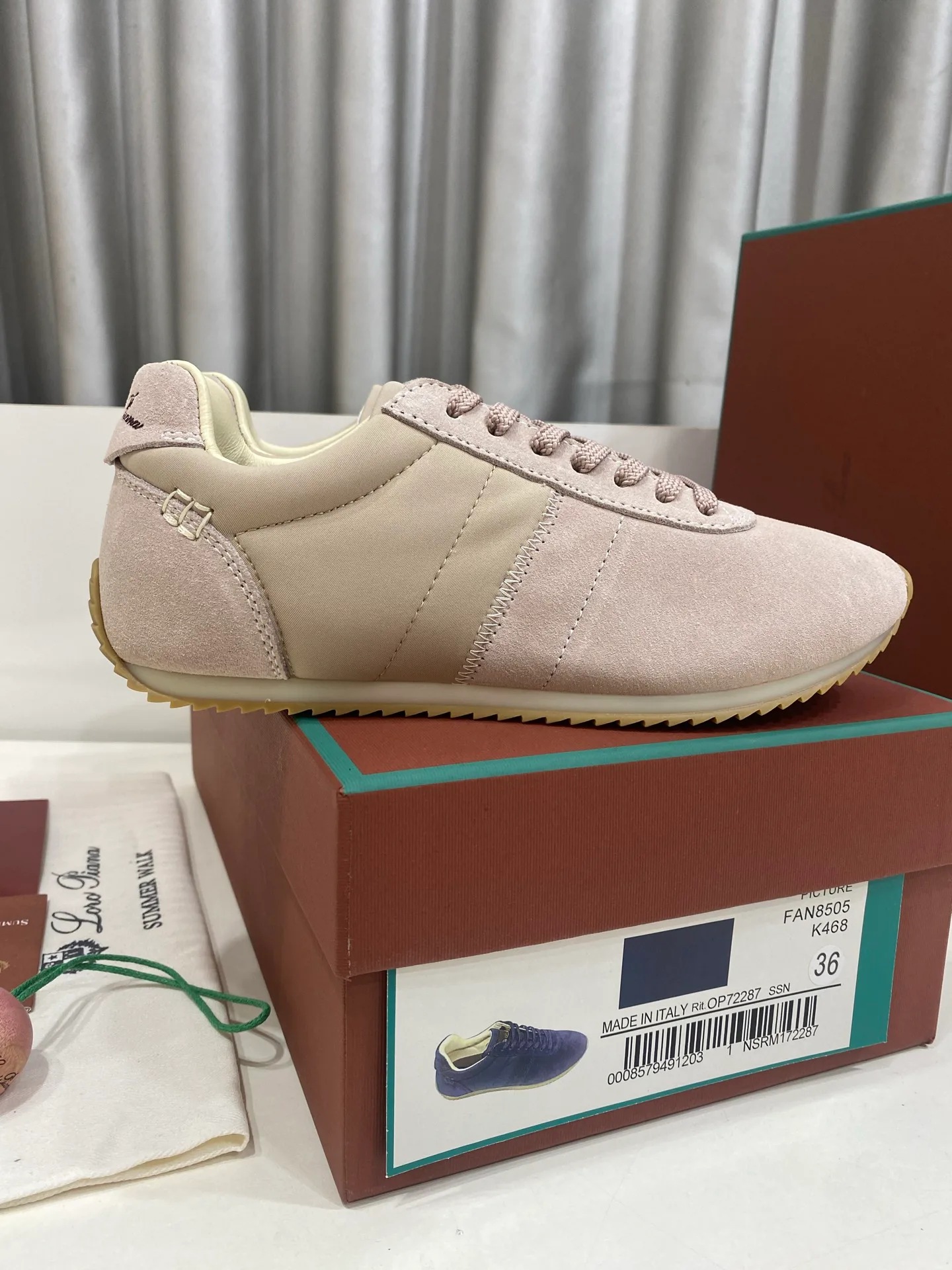 Кроссовки Женские Loro Piana 17485935