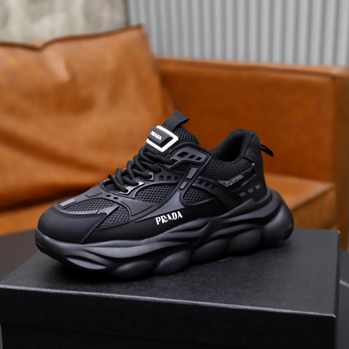 Кроссовки Женские Prada 211515