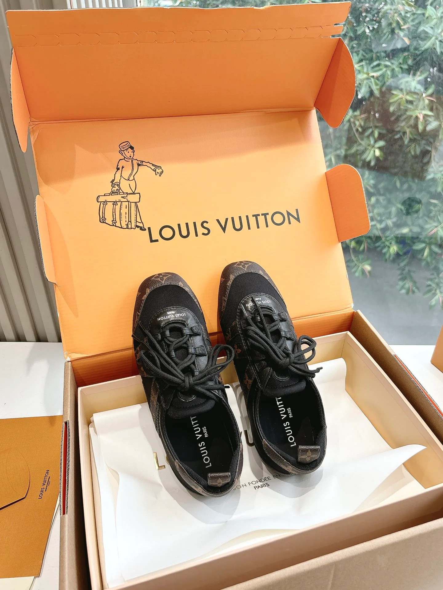 Кроссовки Женские Louis Vuitton 8979810