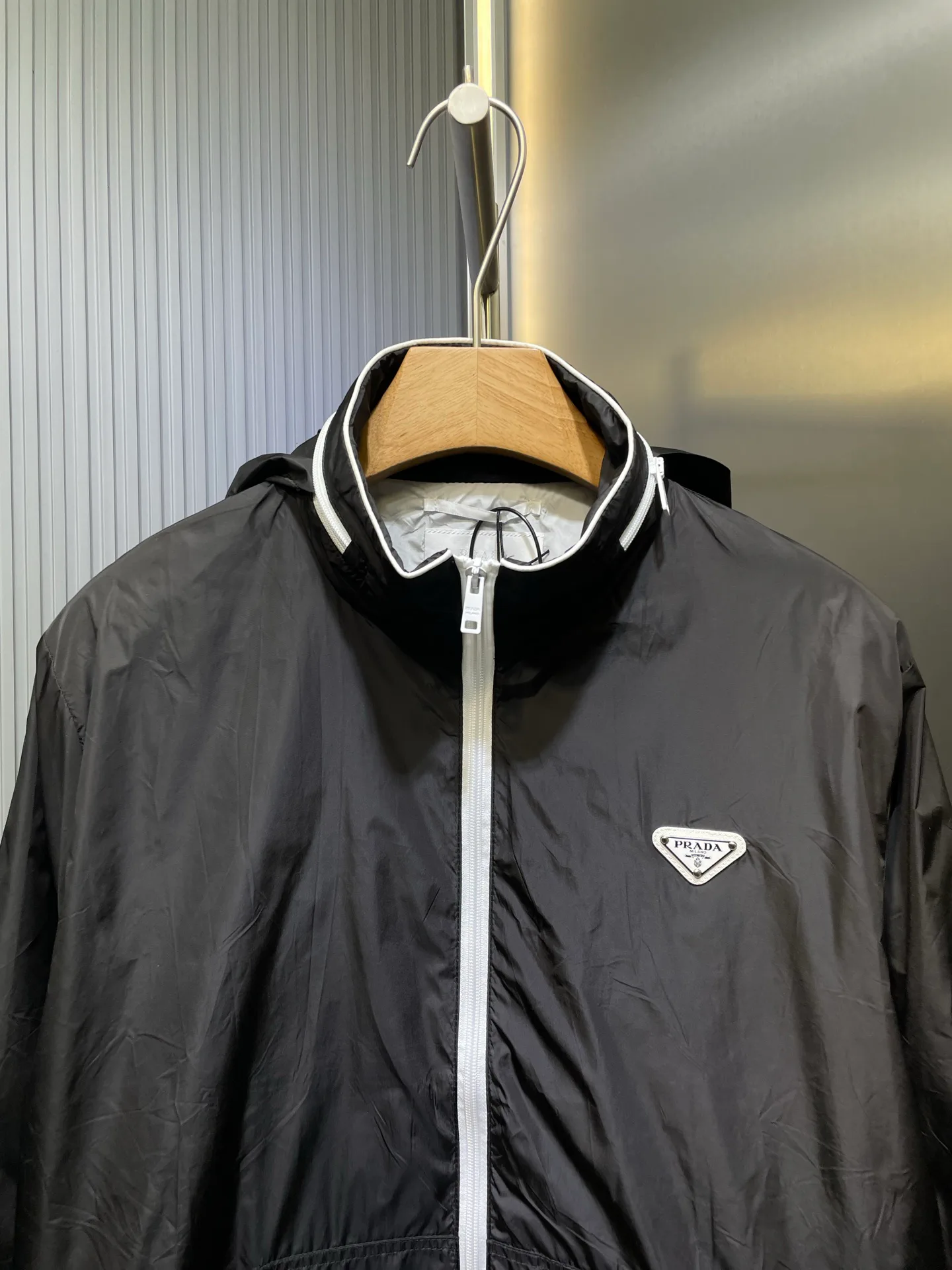 Куртки И Пуховики Мужские Prada 11386085