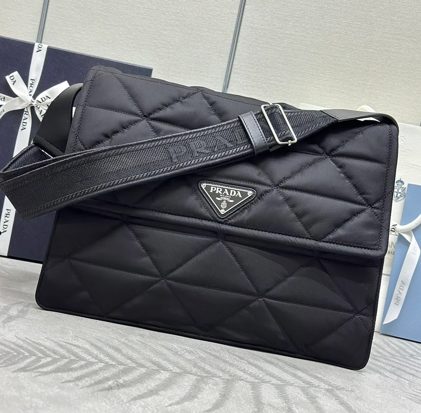 Сумки На Ремне Женские Prada 11682054