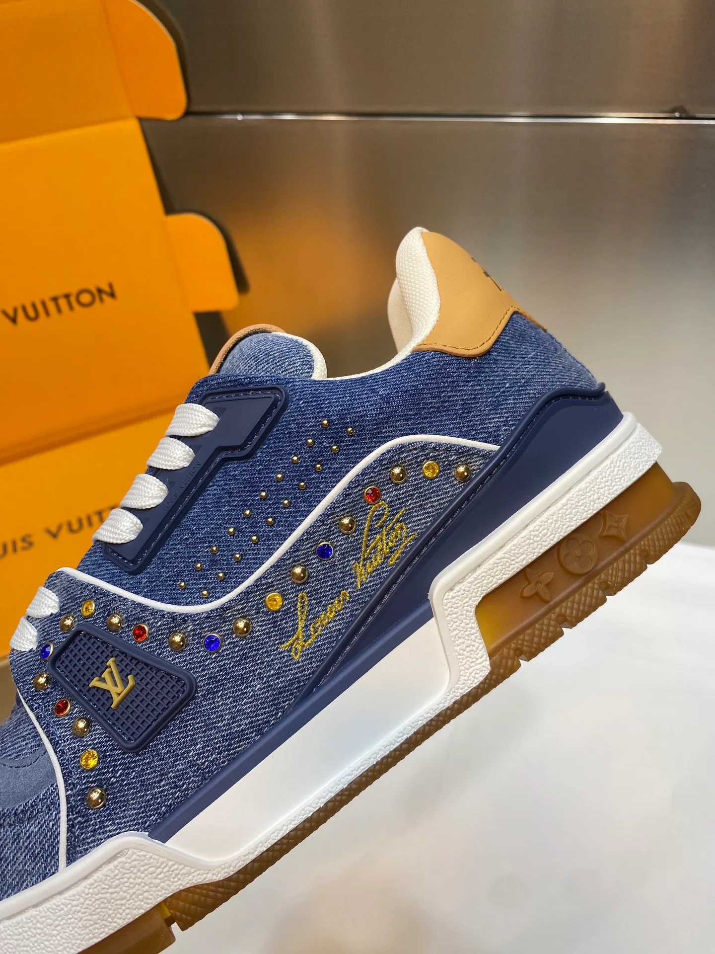 Кроссовки Женские Louis Vuitton 17969006