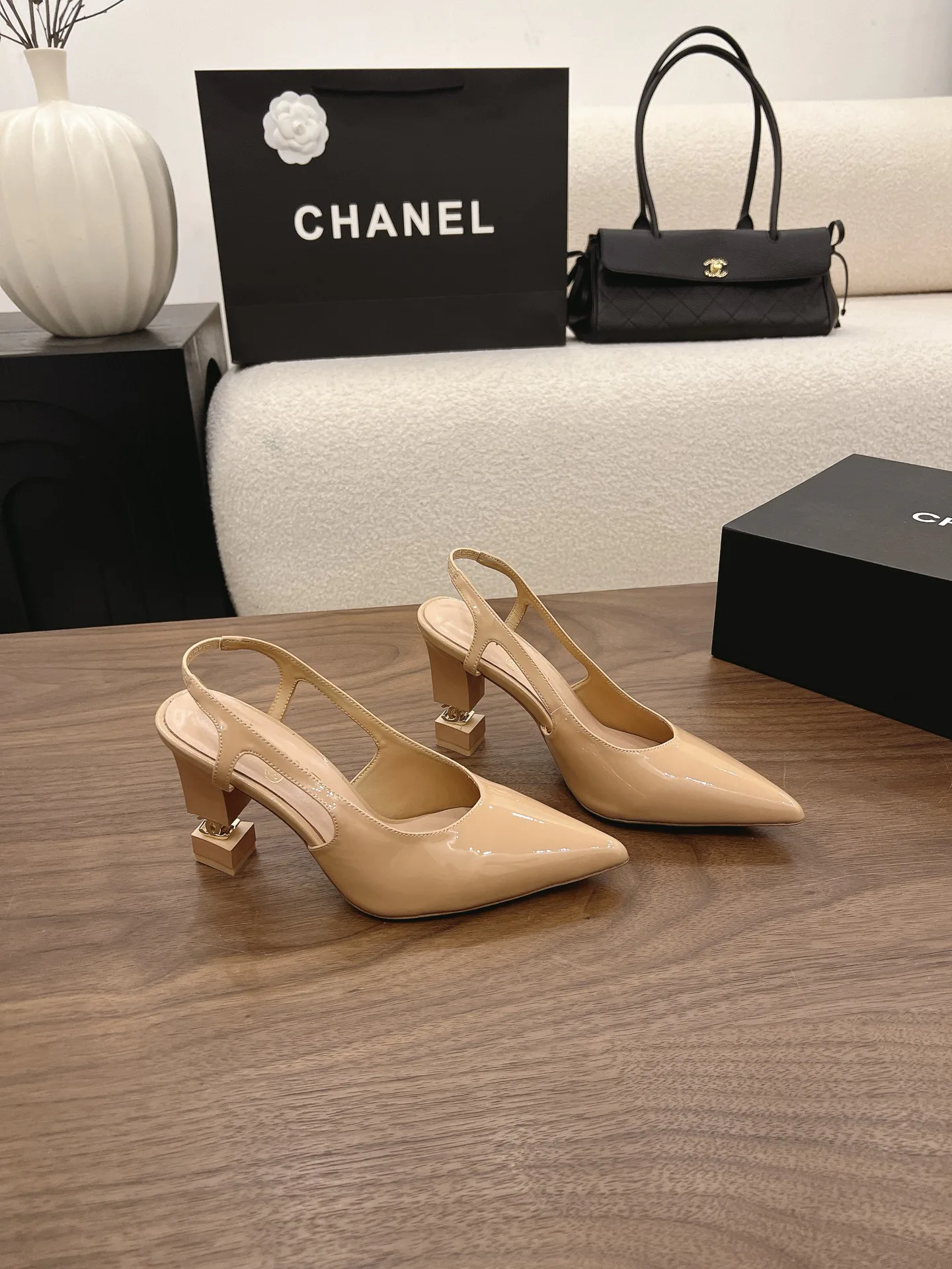 Туфли Женские Chanel 16931470