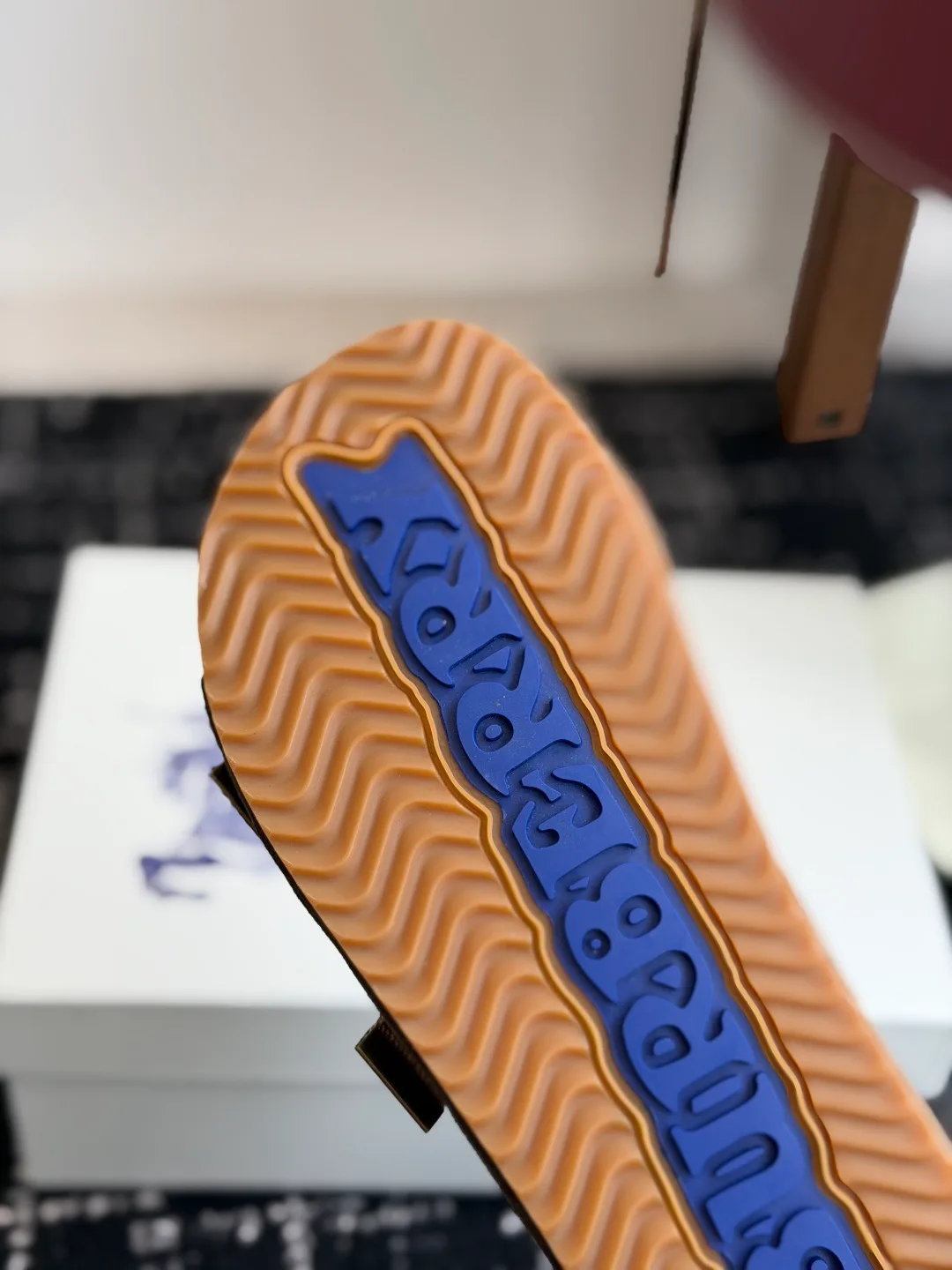 Шлепанцы Женские Burberry 17075329