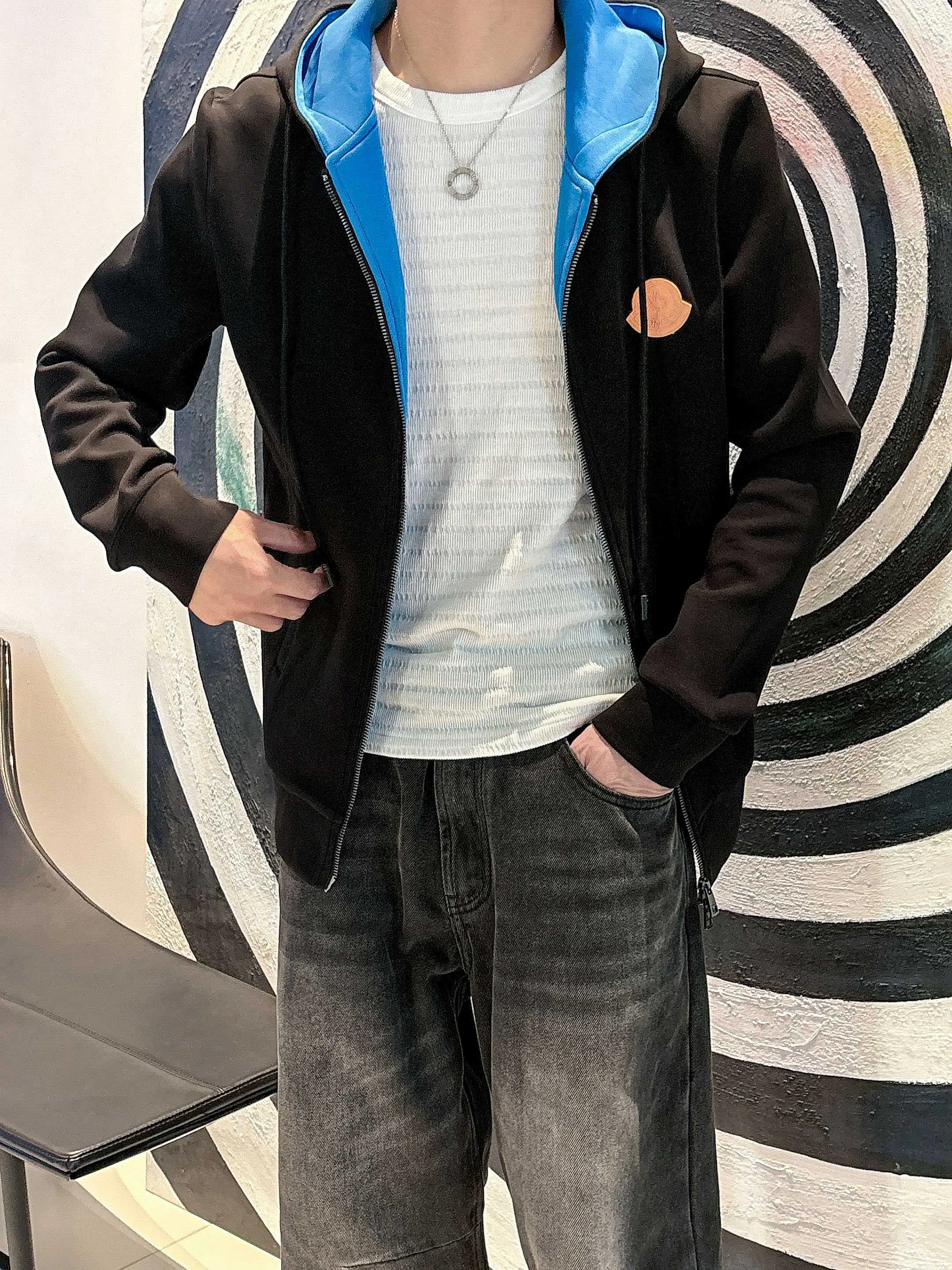 Куртки И Пуховики Мужские Moncler 4348191