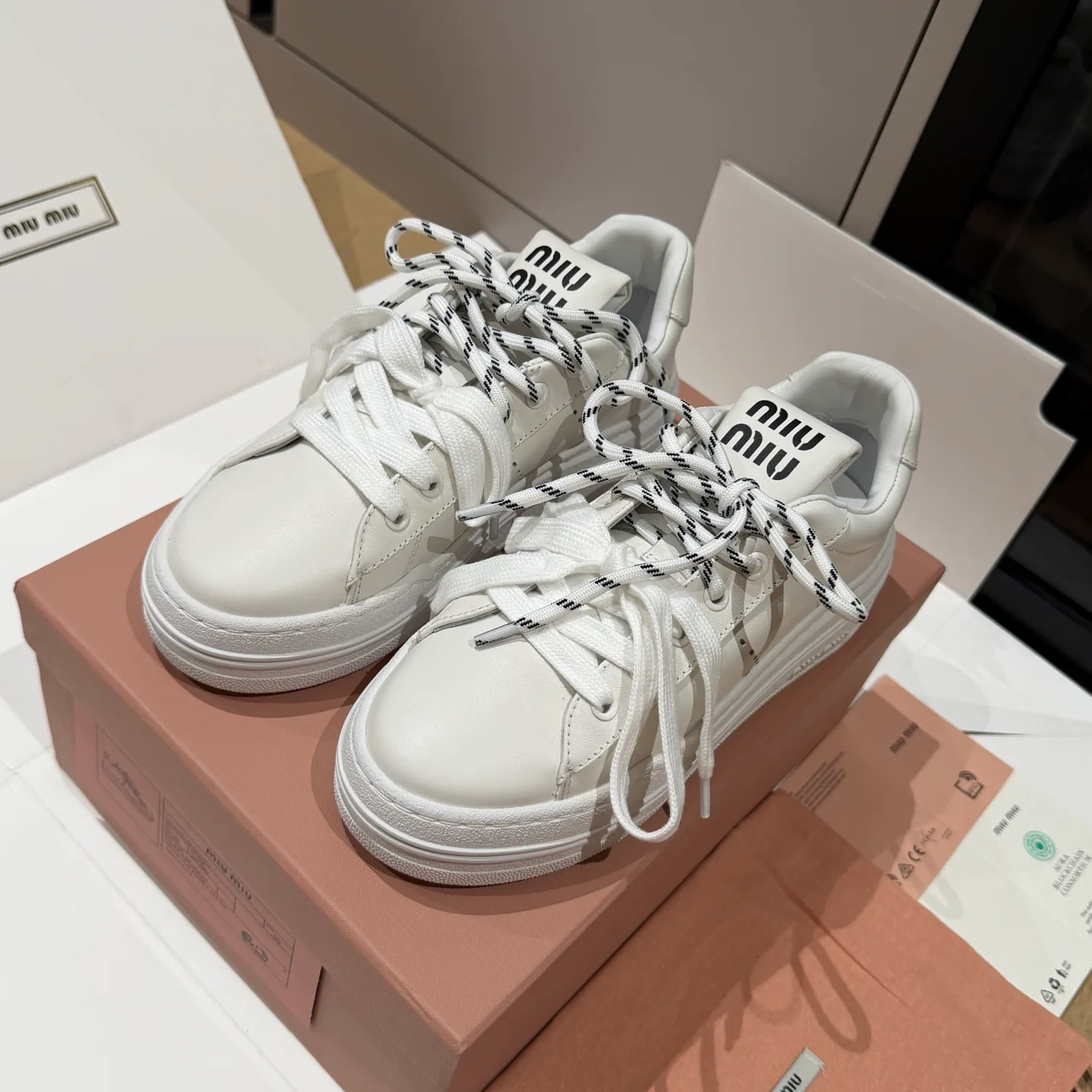 Кроссовки Женские Miu Miu 18121455