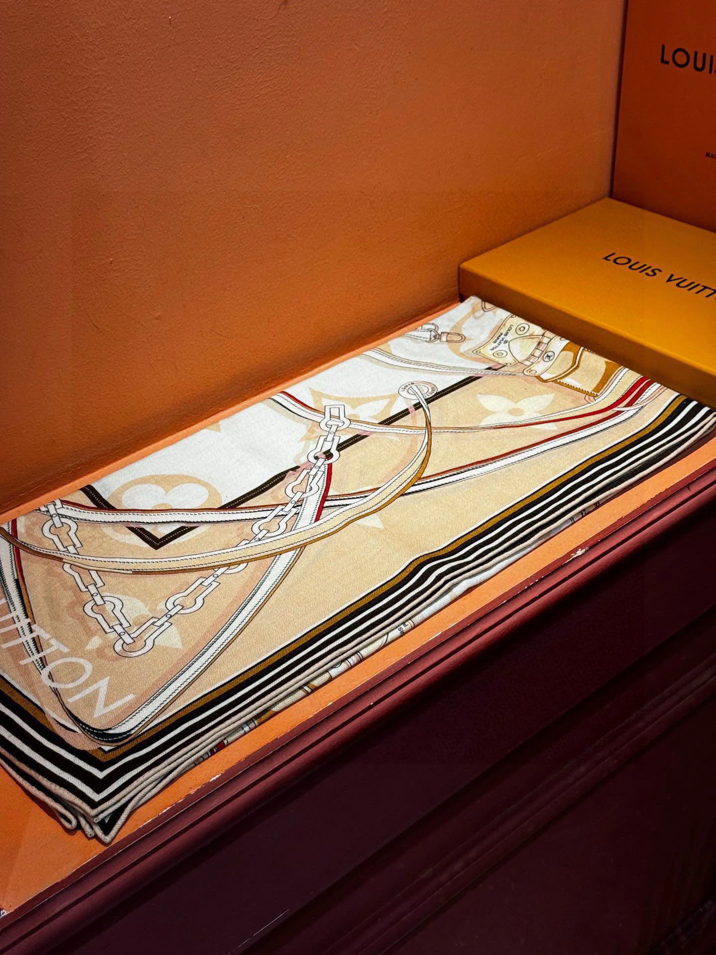 Платки Louis Vuitton 206010