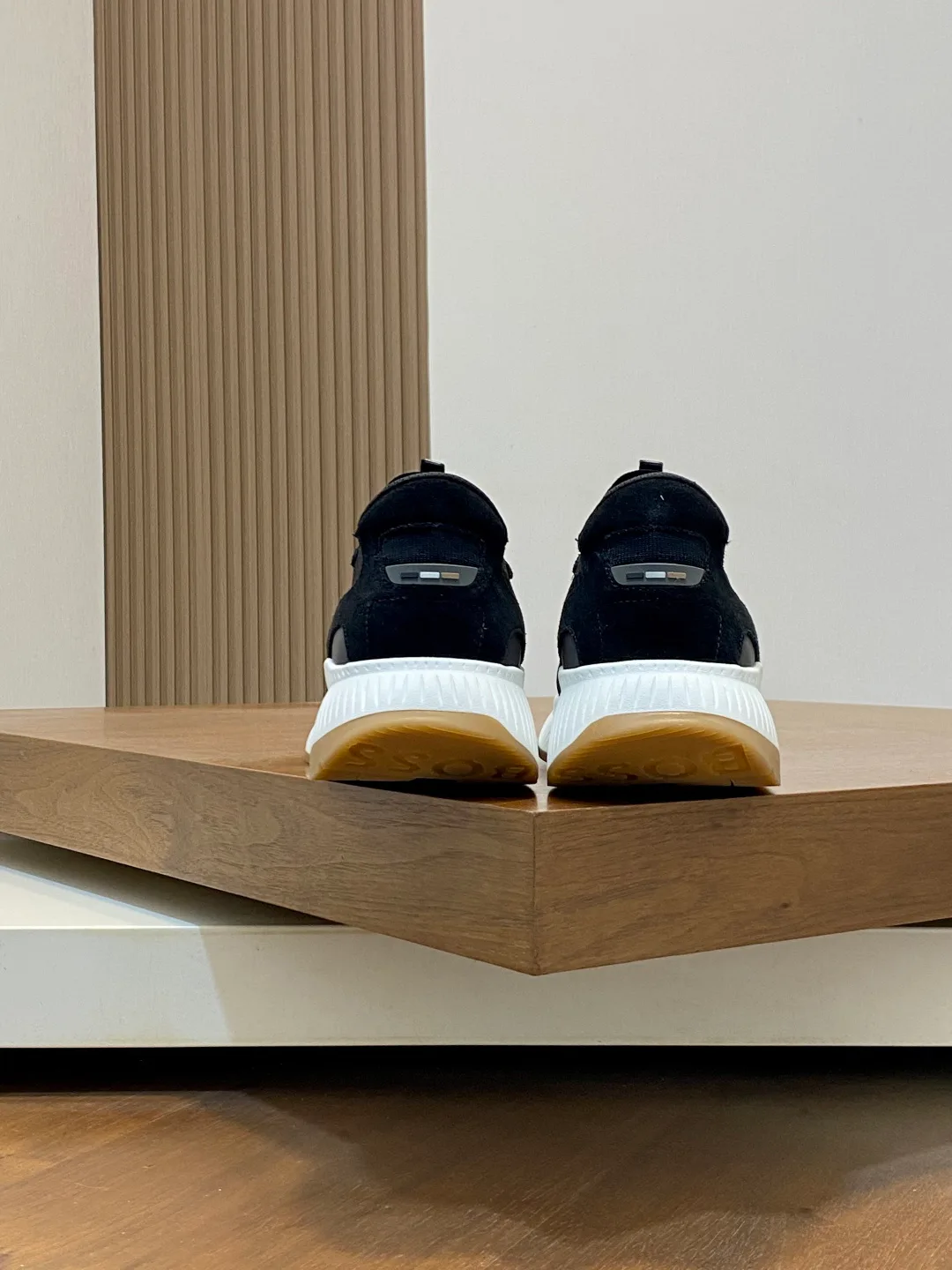 Кроссовки Мужские Hugo Boss 2030102