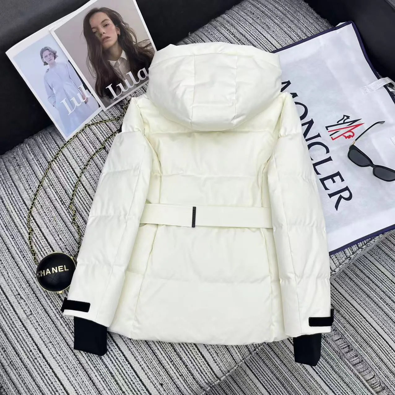 Куртки И Пуховики Женские Moncler 1144002
