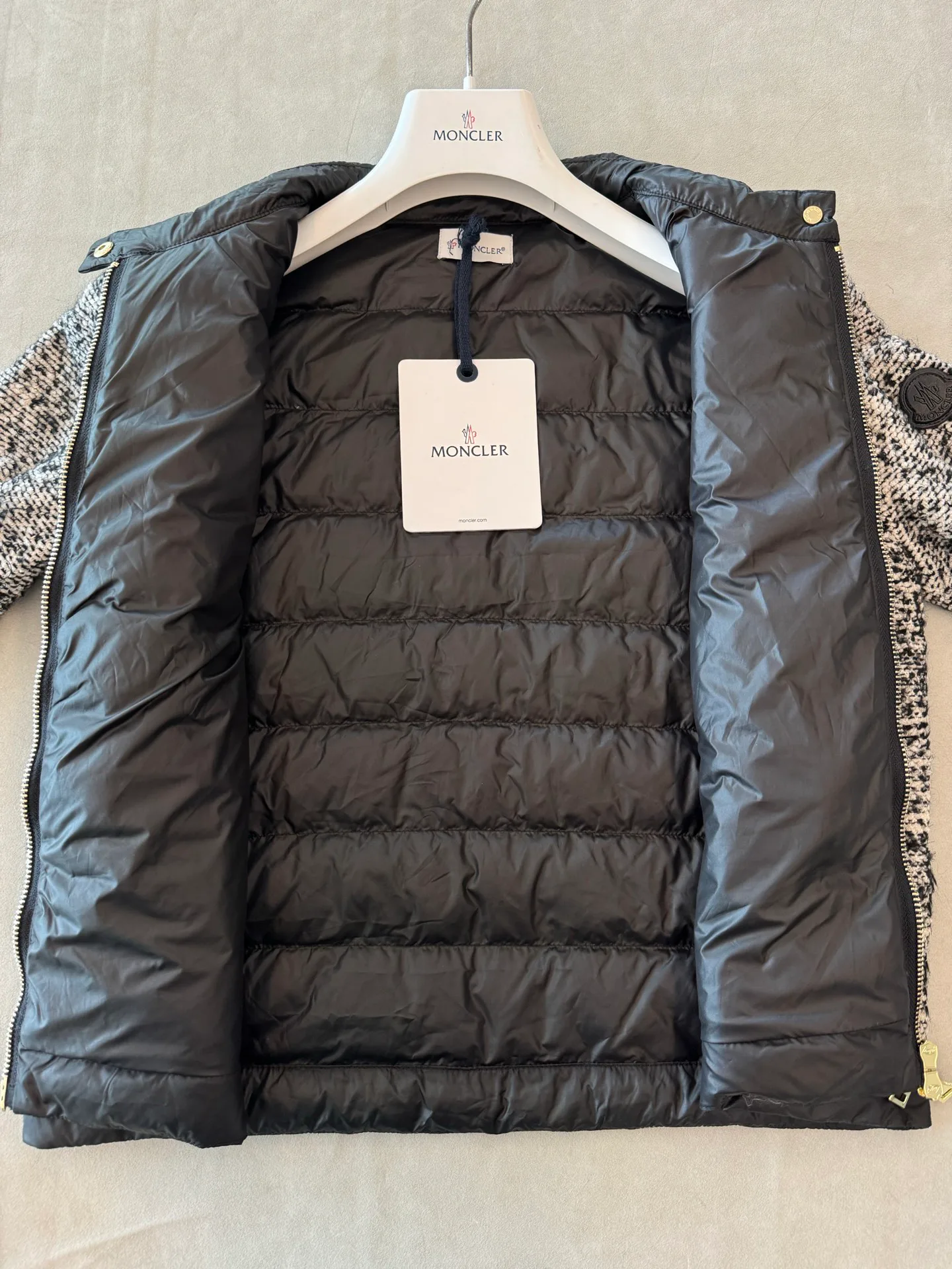 Куртки И Пуховики Женские Moncler 18829645