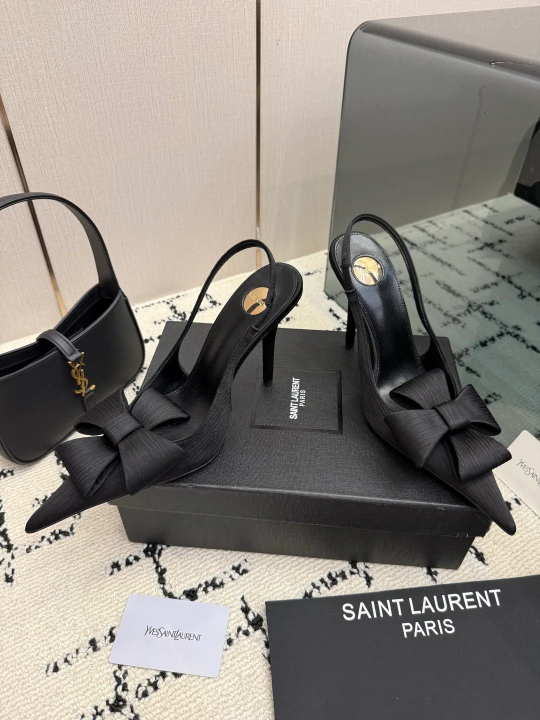 Босоножки Женские Saint Laurent 19633411