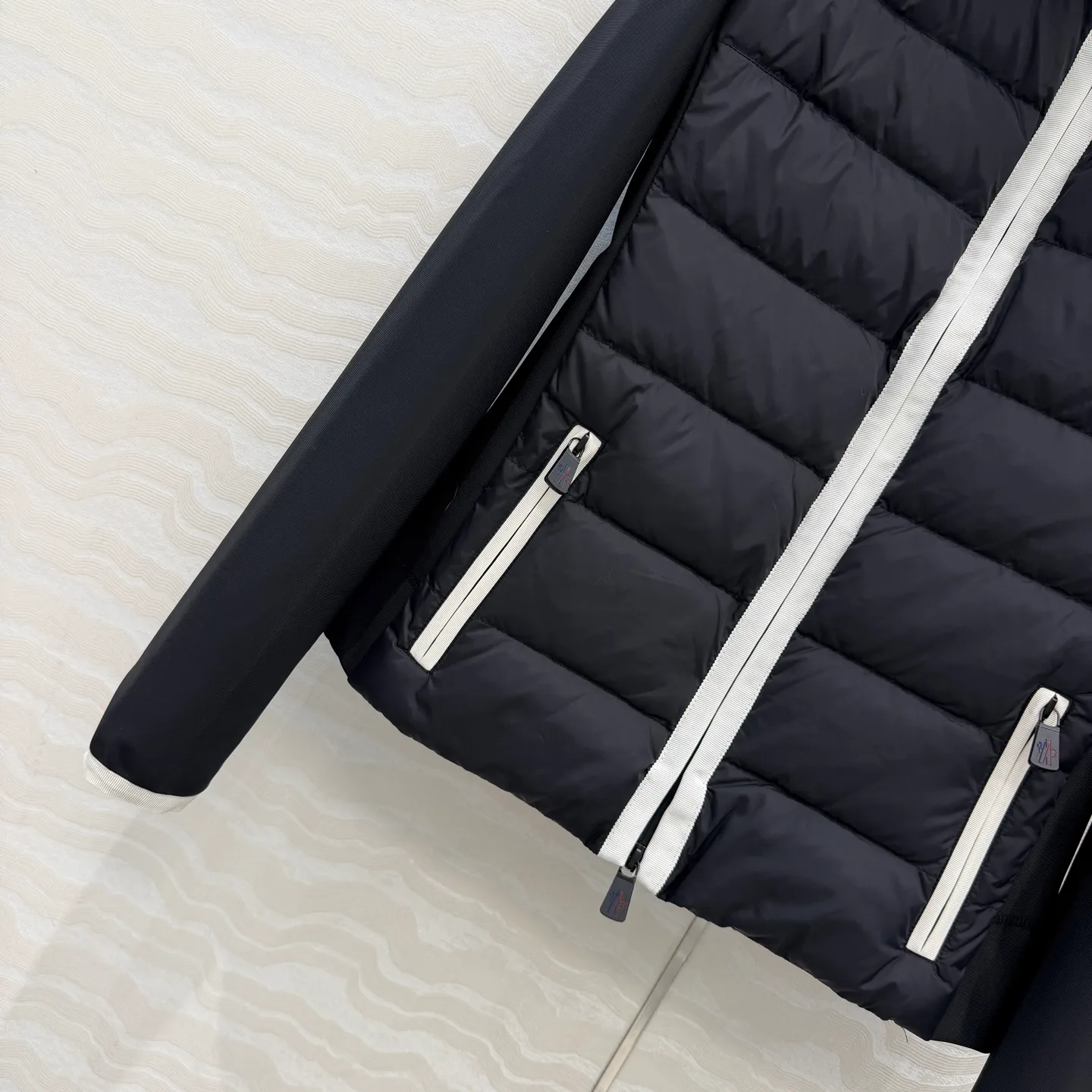 Куртки И Пуховики Женские Moncler 19698108