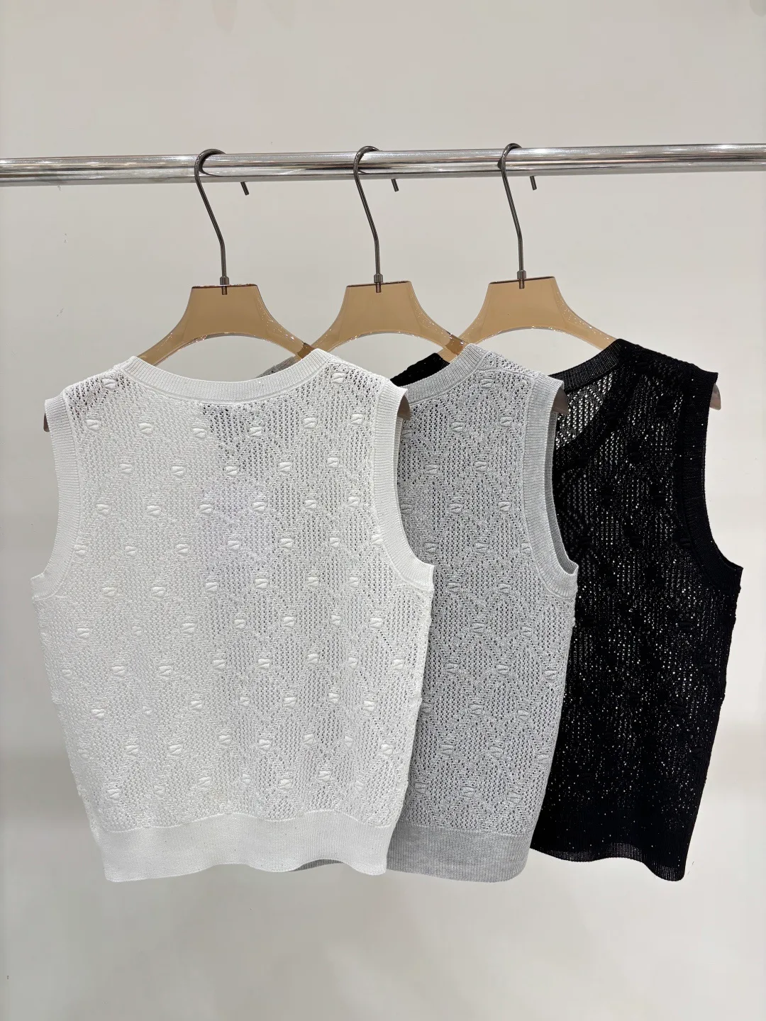 Жилеты Женские Chanel 13479786