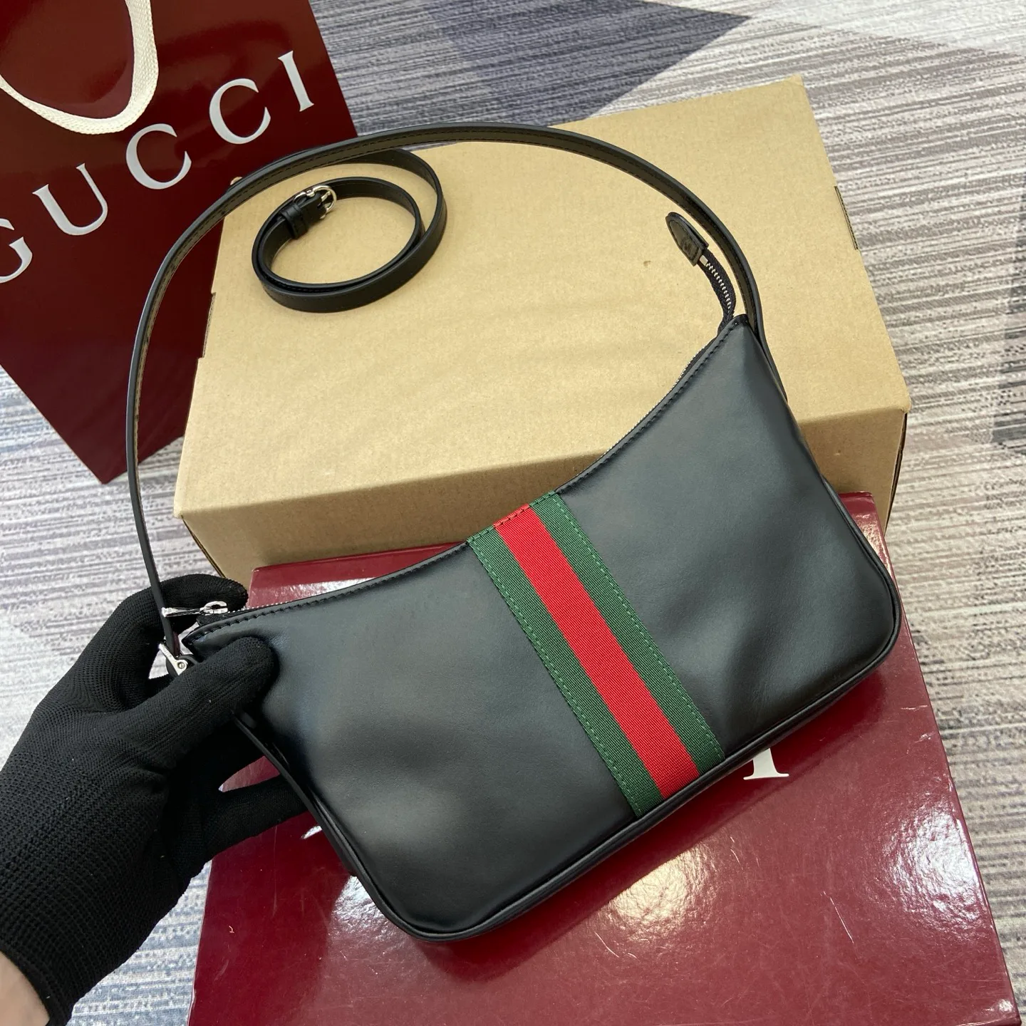 Сумки На Ремне Женские Gucci 691382