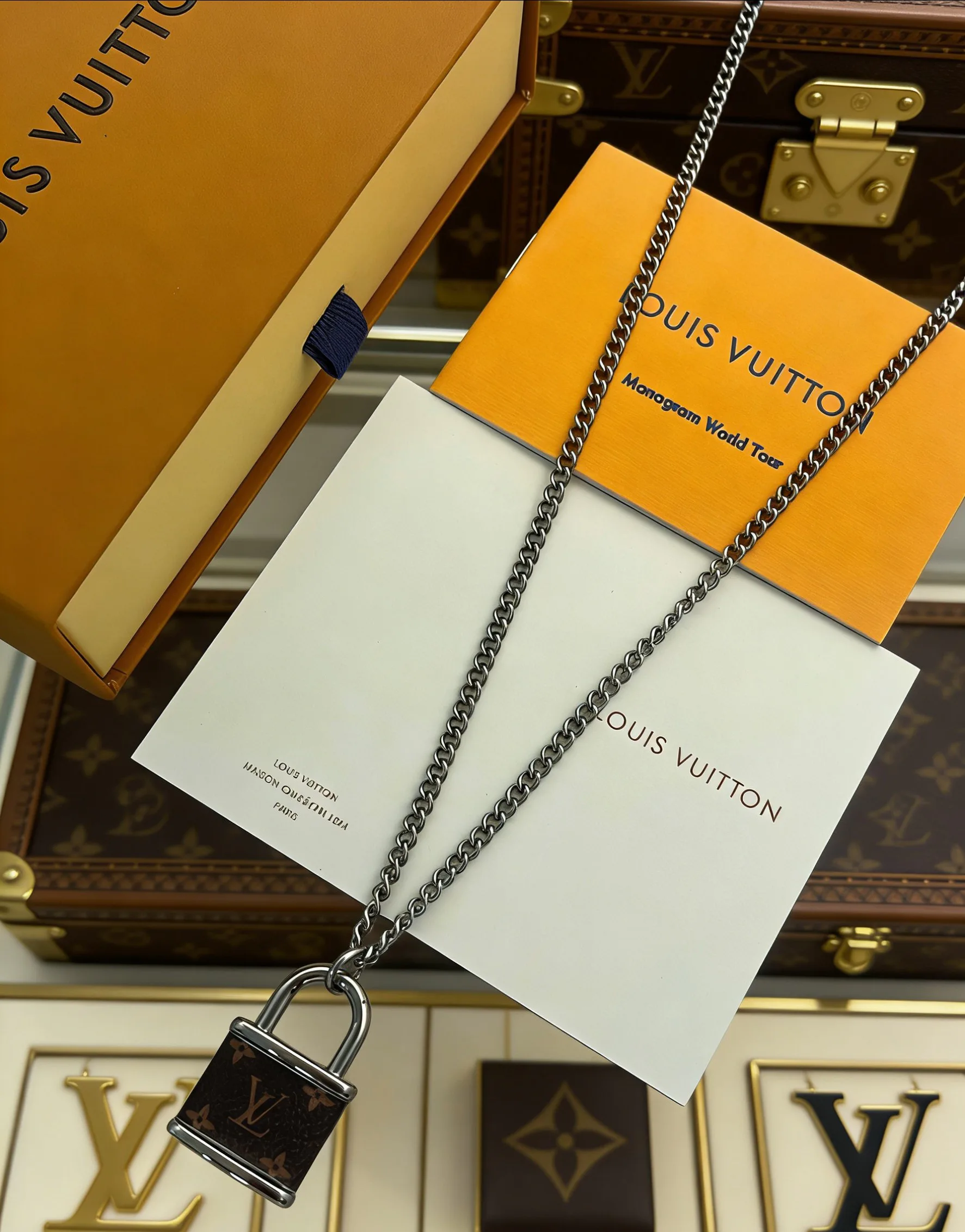 Бижутерия Louis Vuitton 11698059