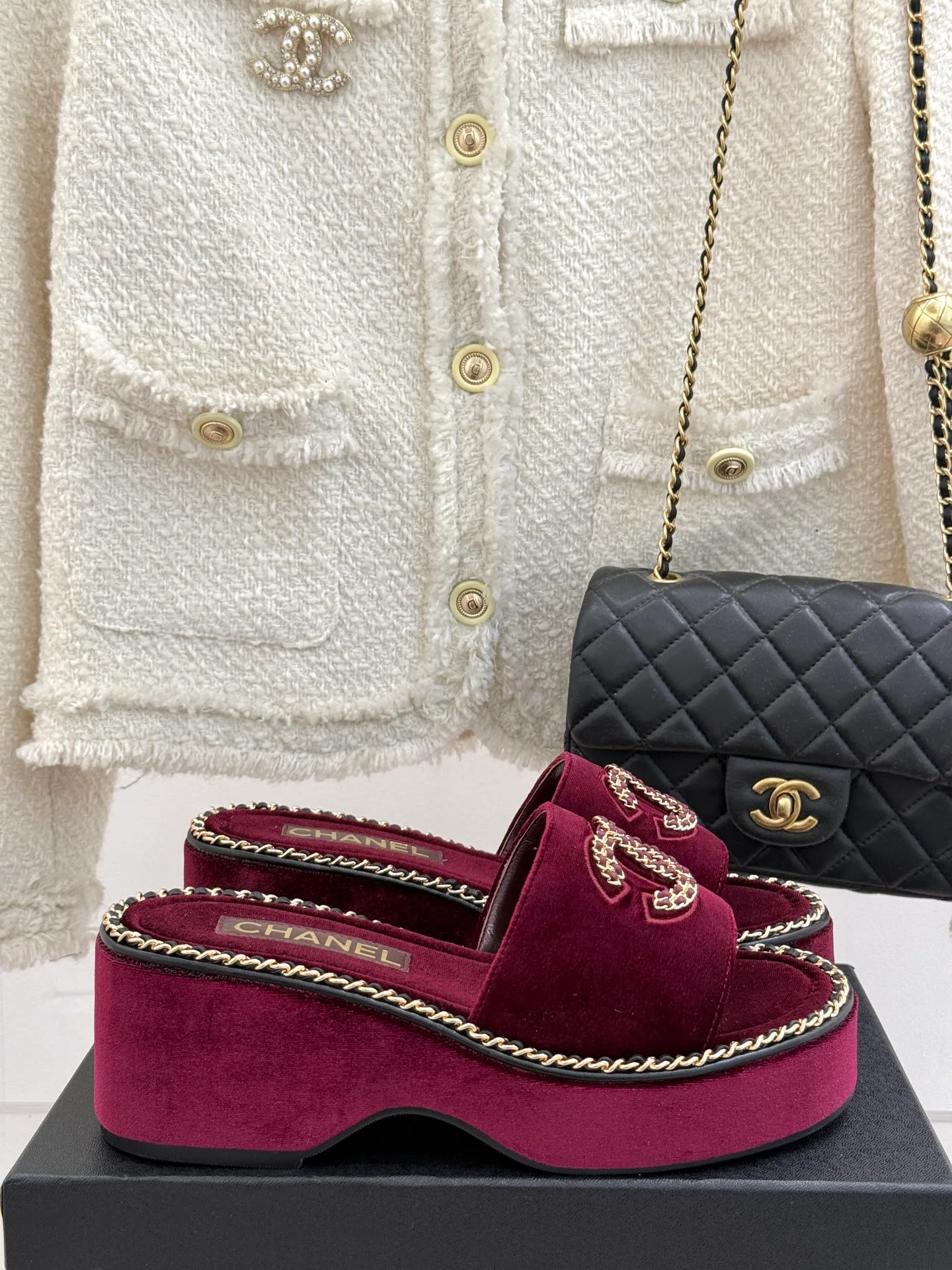 Шлепанцы Женские Chanel 3425650