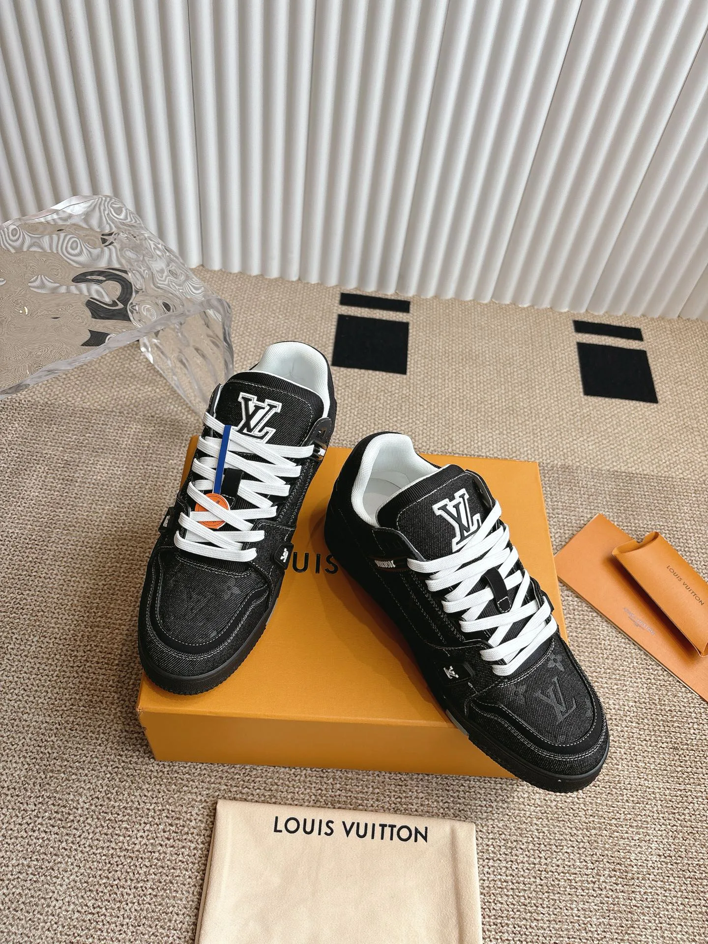 Кроссовки Женские Louis Vuitton 9464427