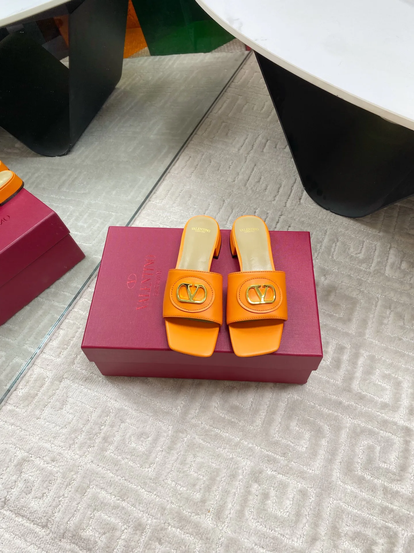 Босоножки Женские Valentino