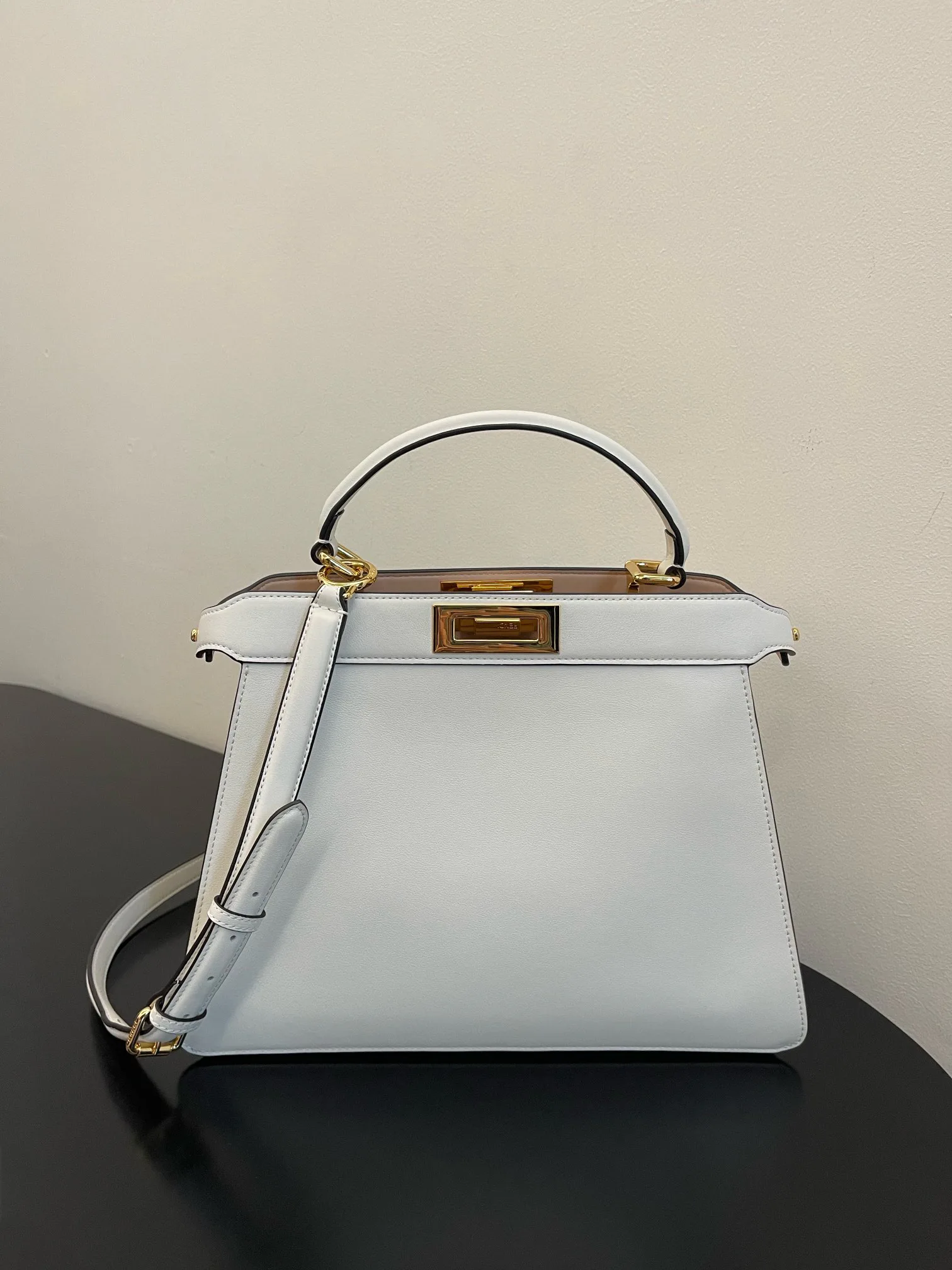 Классические Сумки Женские Fendi 13234510
