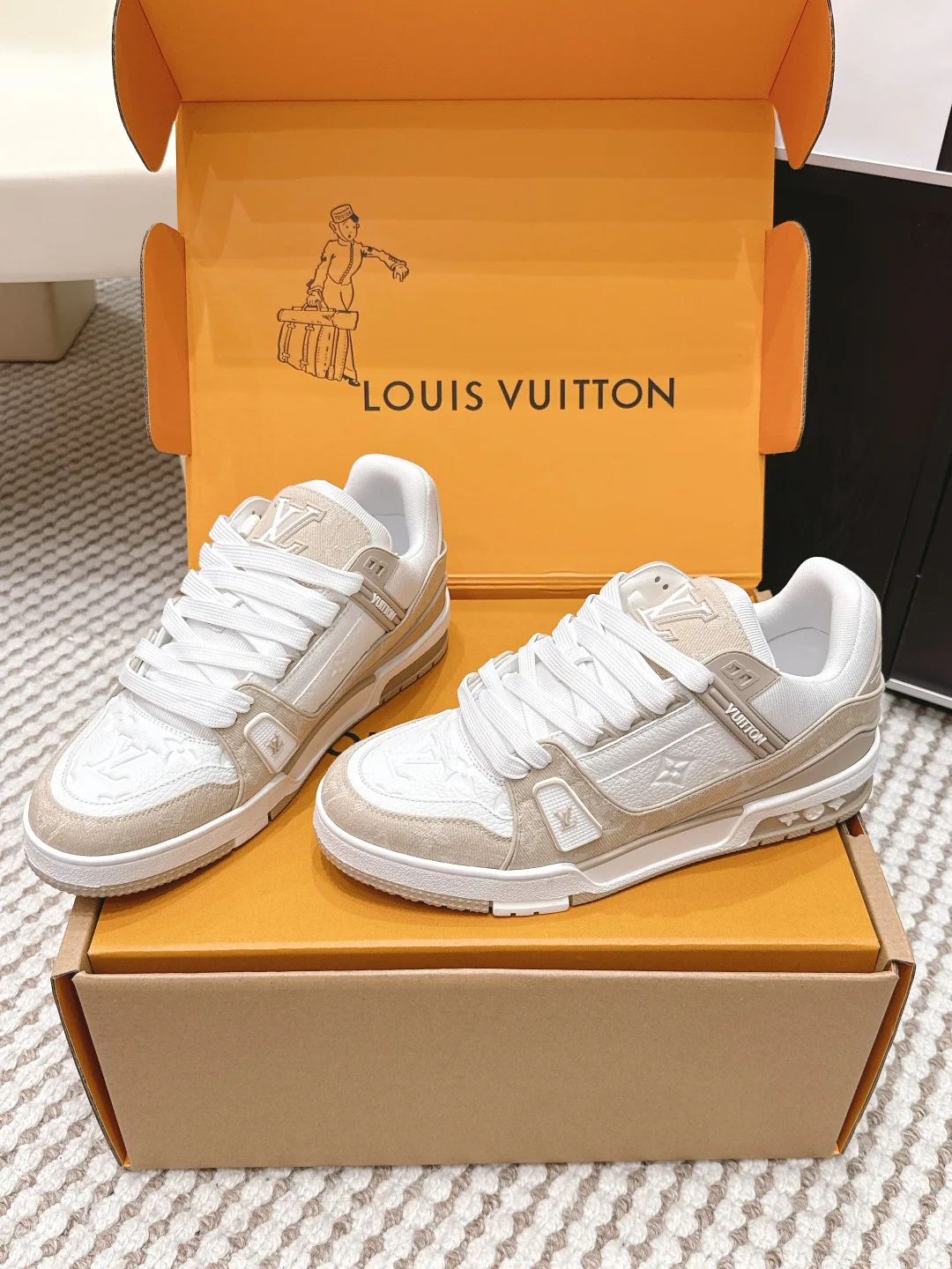 Кроссовки Женские Louis Vuitton 1511697