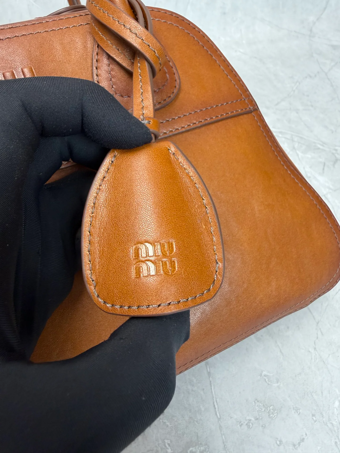 Классические Сумки Женские Miu Miu 13330348