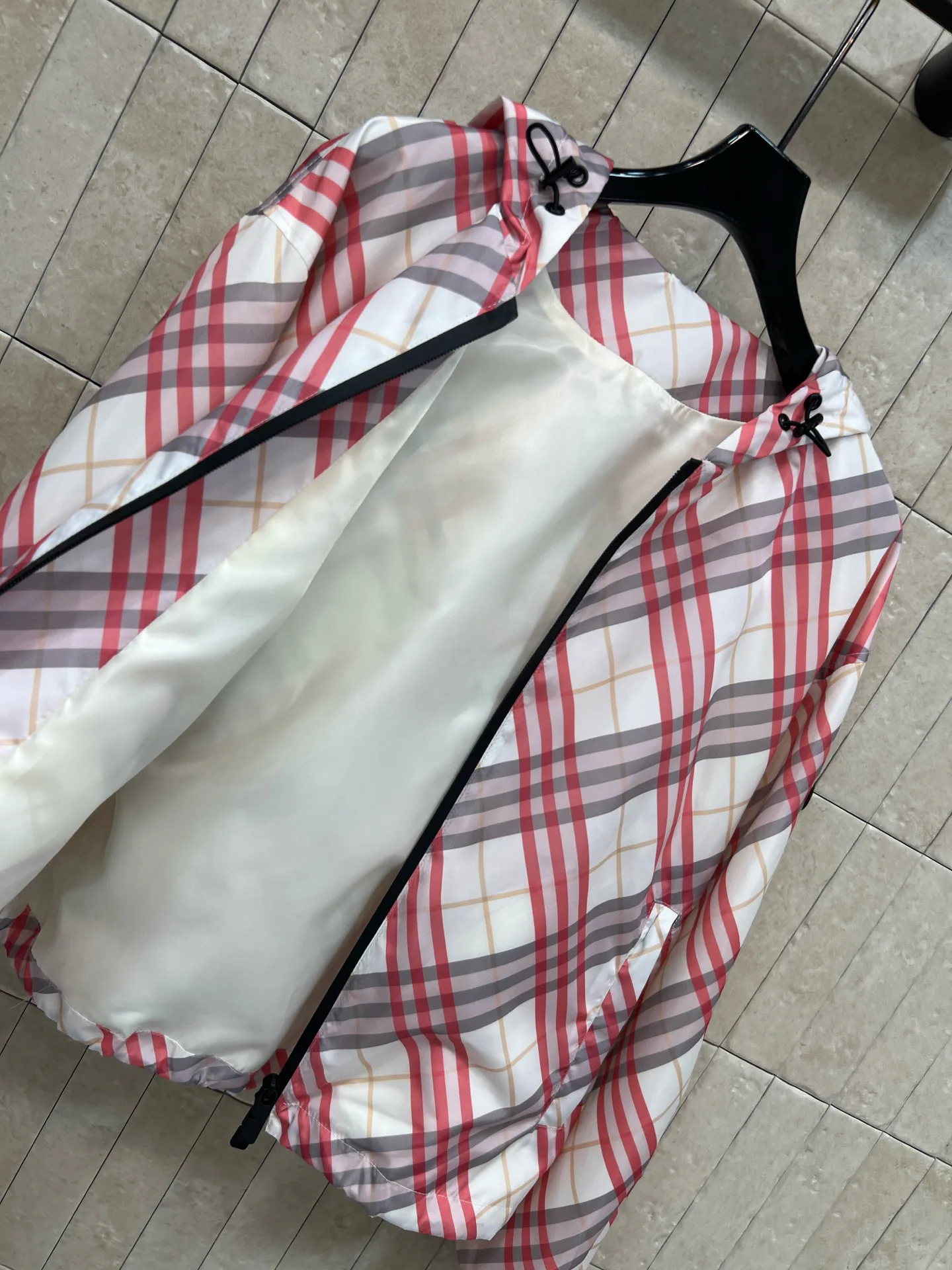 Куртки И Пуховики Женские Burberry 14810048