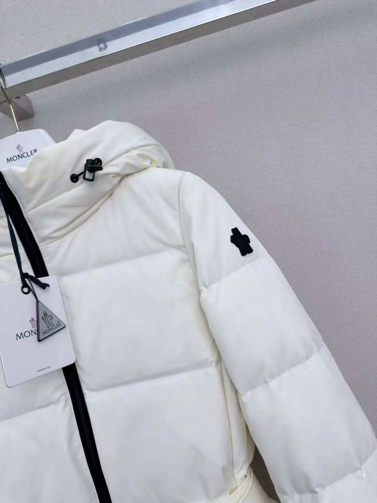 Куртки И Пуховики Женские Moncler 19247633