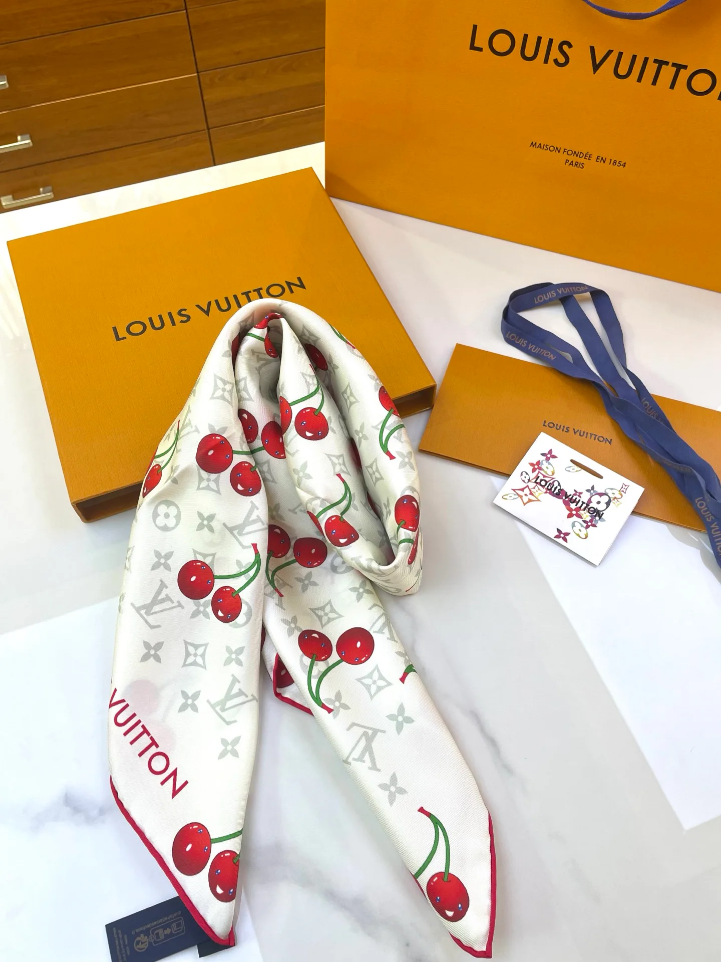 Платки Louis Vuitton 10194218