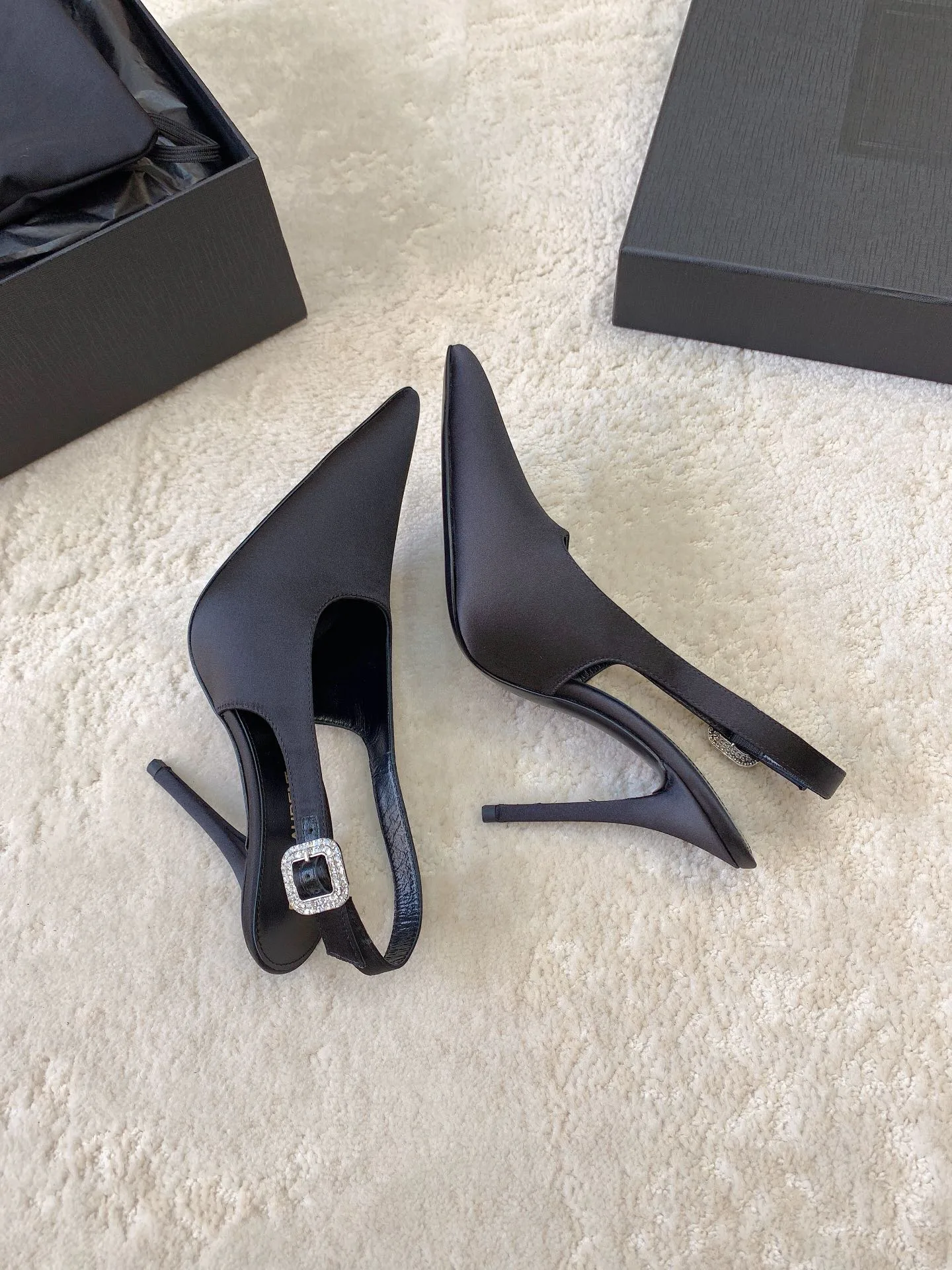 Туфли Женские Saint Laurent 4348548