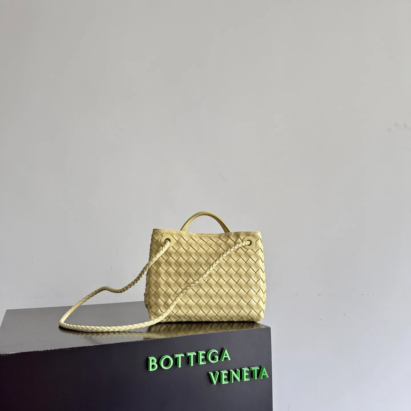 Классические Сумки Женские Bottega Veneta 17125494