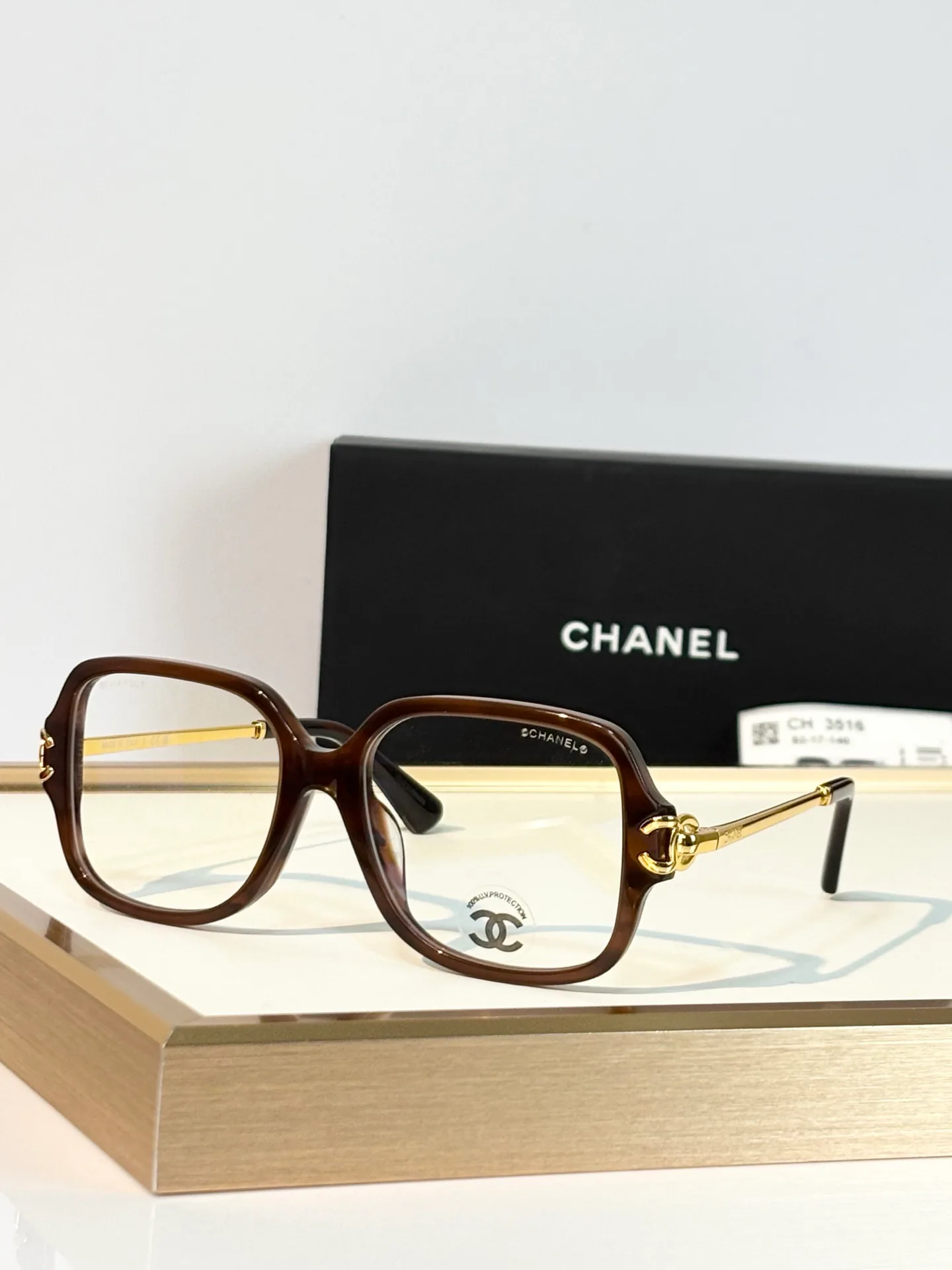 Очки Chanel 18239240