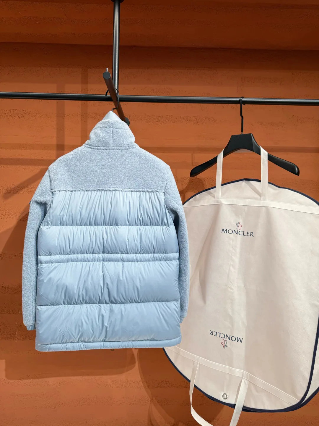 Куртки И Пуховики Женские Moncler 18585342